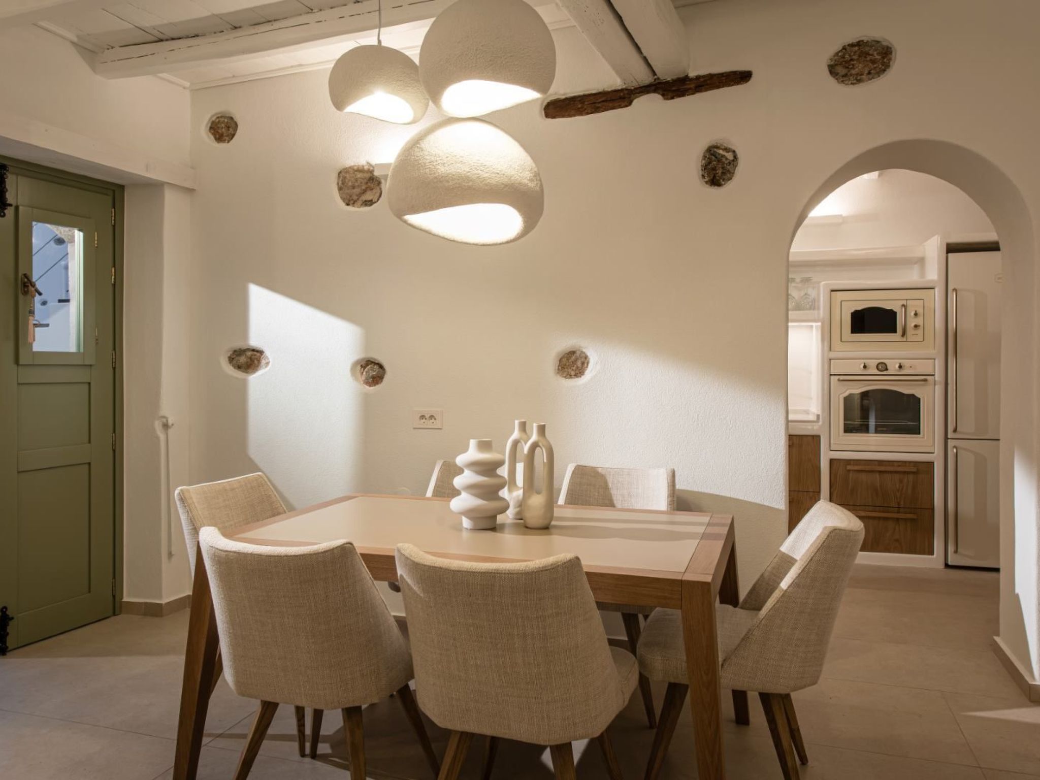 Mint Villa "by Checkin"-Binnen