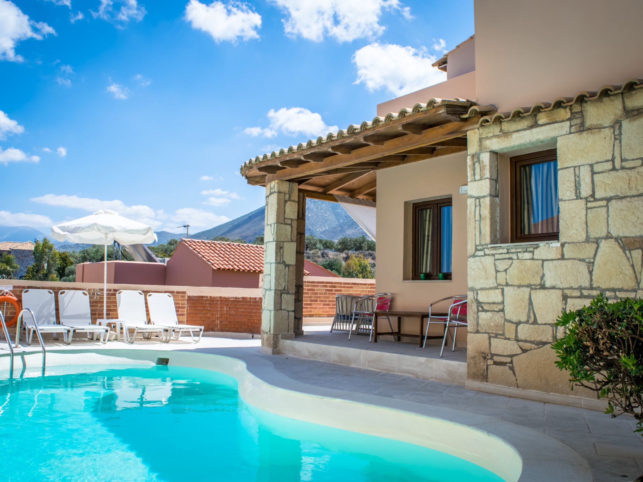 Niriides Villas_Nymfe_ 2-Schlafzimmer privater Pool-Inside