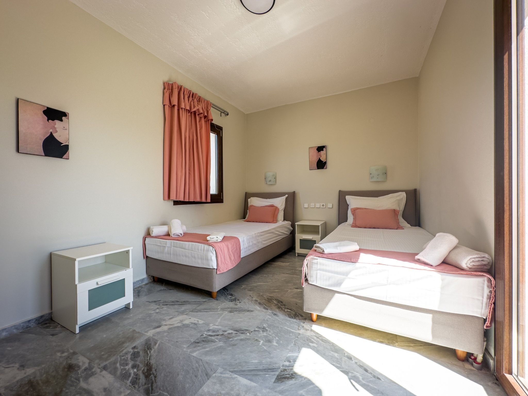 Niriides Villas_Nymfe_ 2-Schlafzimmer privater Pool-Inside