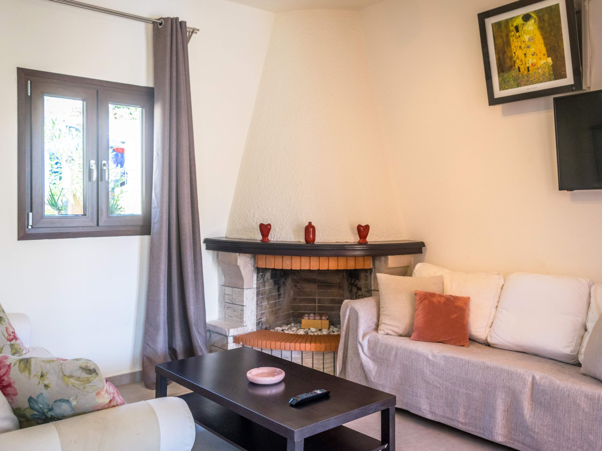 Niriides Villas_ Dafne _ 3-Schlafzimmer privater Pool-Binnen