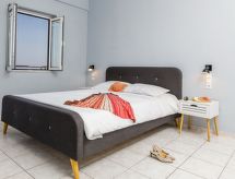 Studio aan zee in Kato Gouves met zonsondergang, balkon en zwembad - thumbnail 4