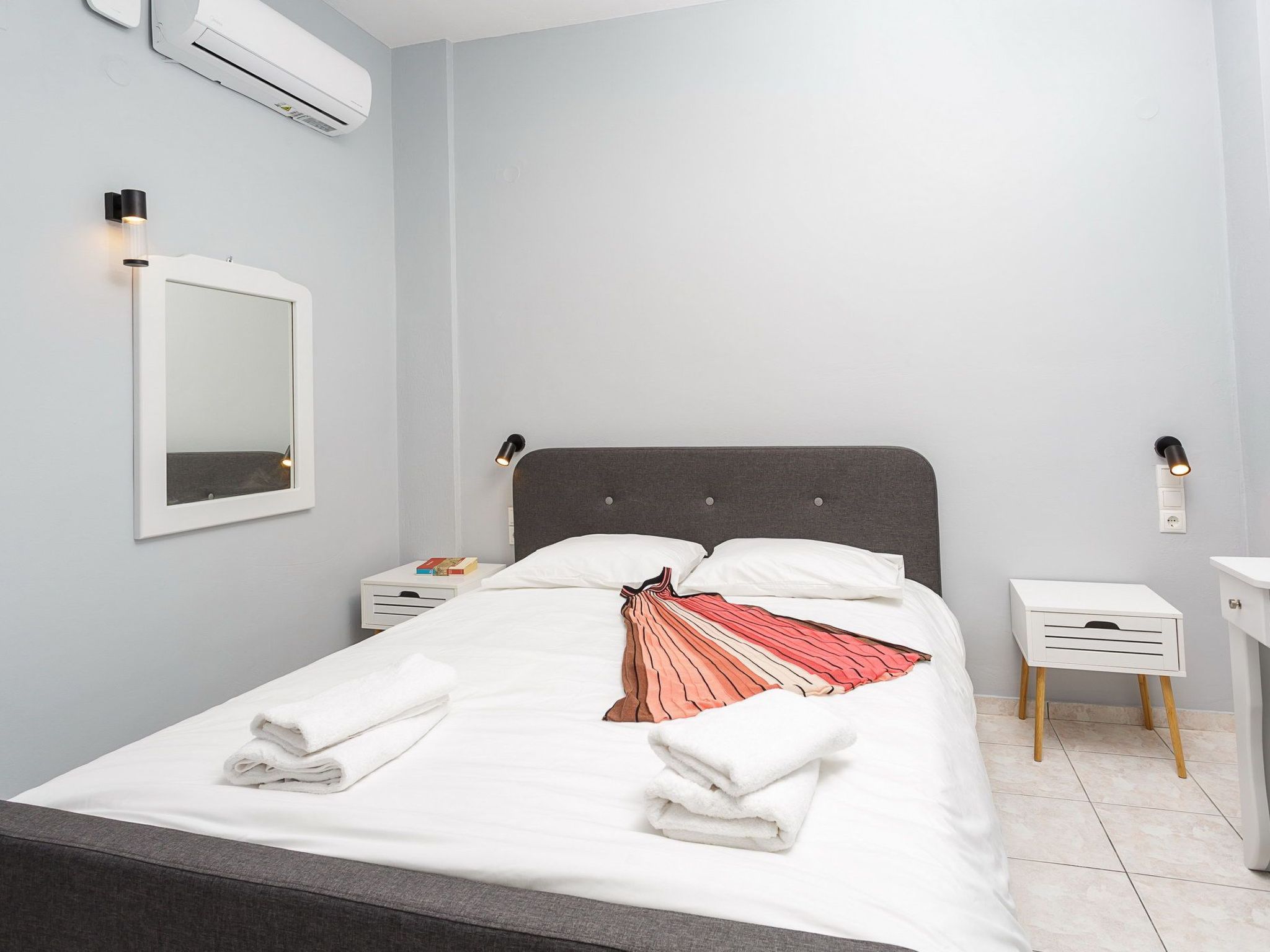 Wohnung in Kato Gouves mit Balkon, Seitenblick