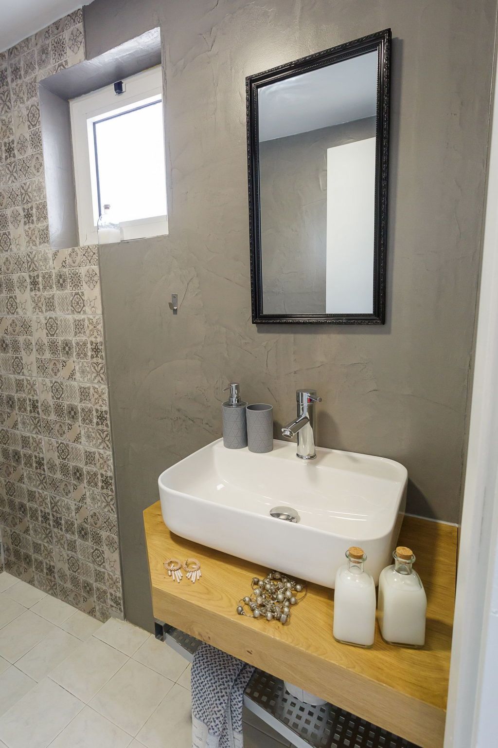 Wohnung in Kato Gouves mit Balkon, Seitenblick-Image-tags.info