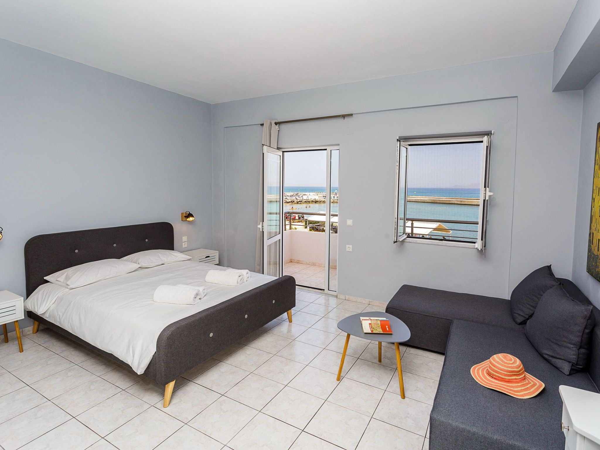 Wunderschöne Wohnung in Kato Gouves mit Parkplatz