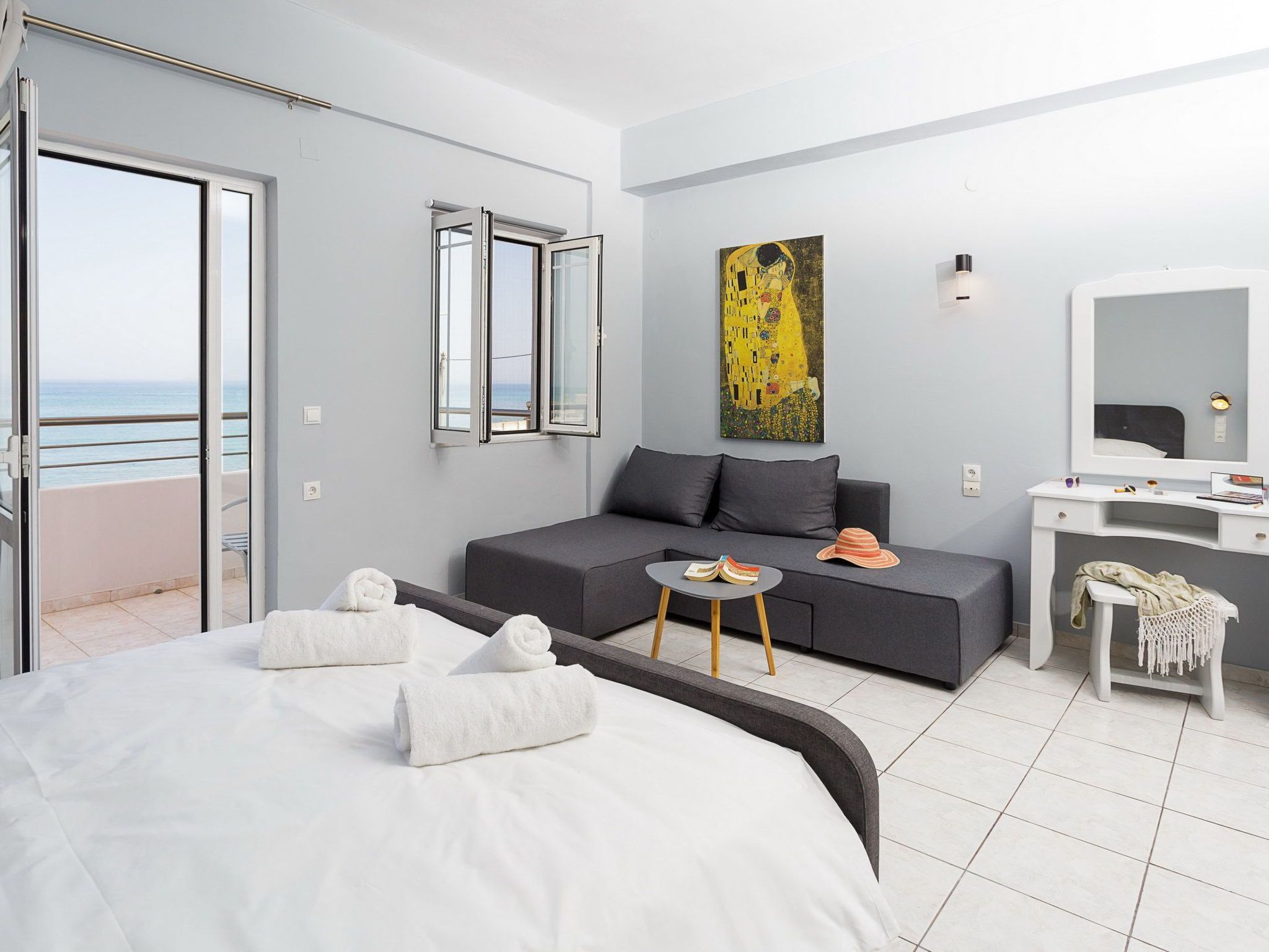 Wunderschöne Wohnung in Kato Gouves mit Parkplatz-Binnen