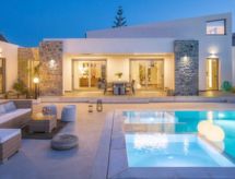 Luxuriös gestaltete Villa mit privatem Pool