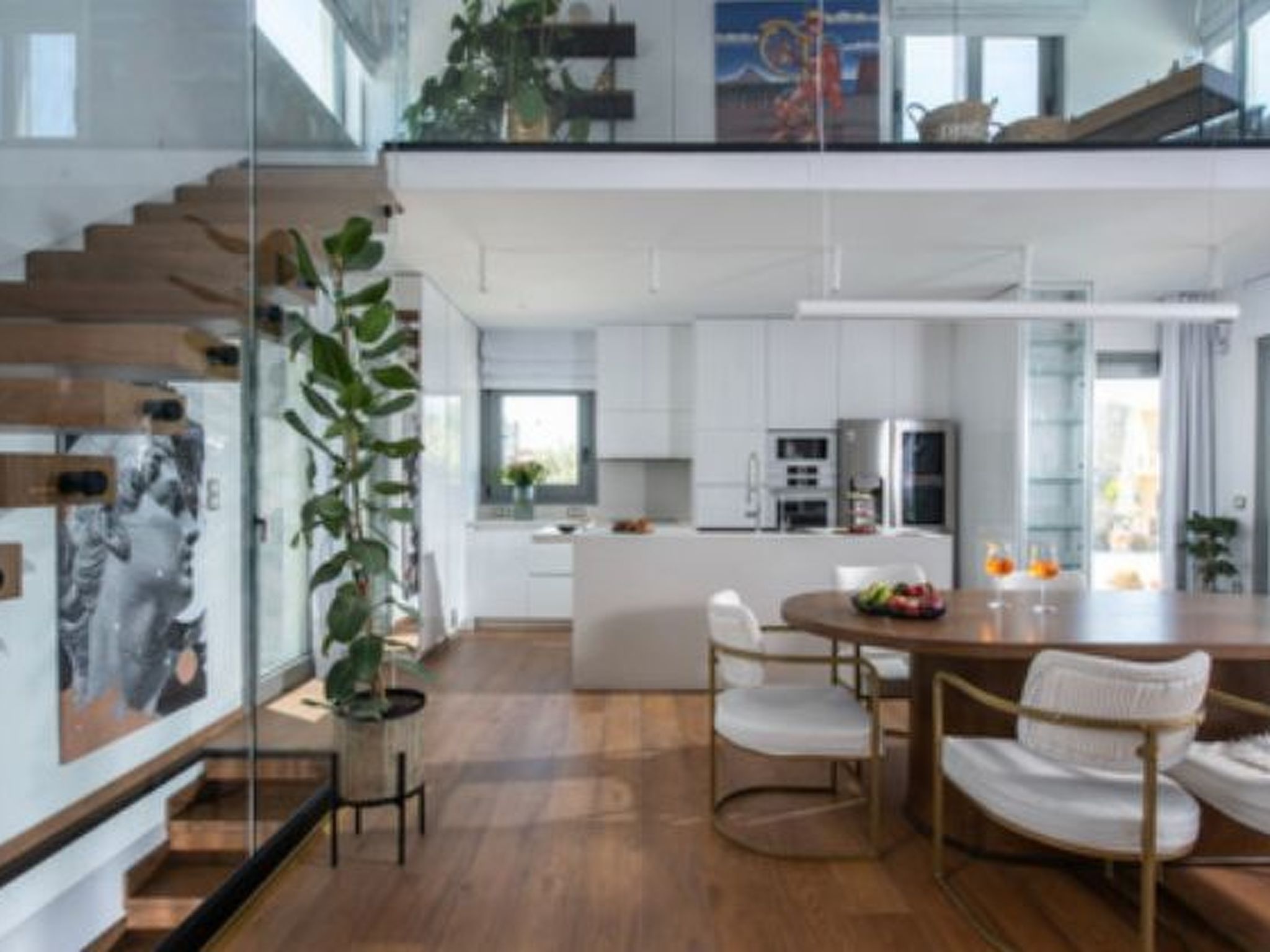 Luxuriös gestaltete Villa mit privatem Pool-Drinnen