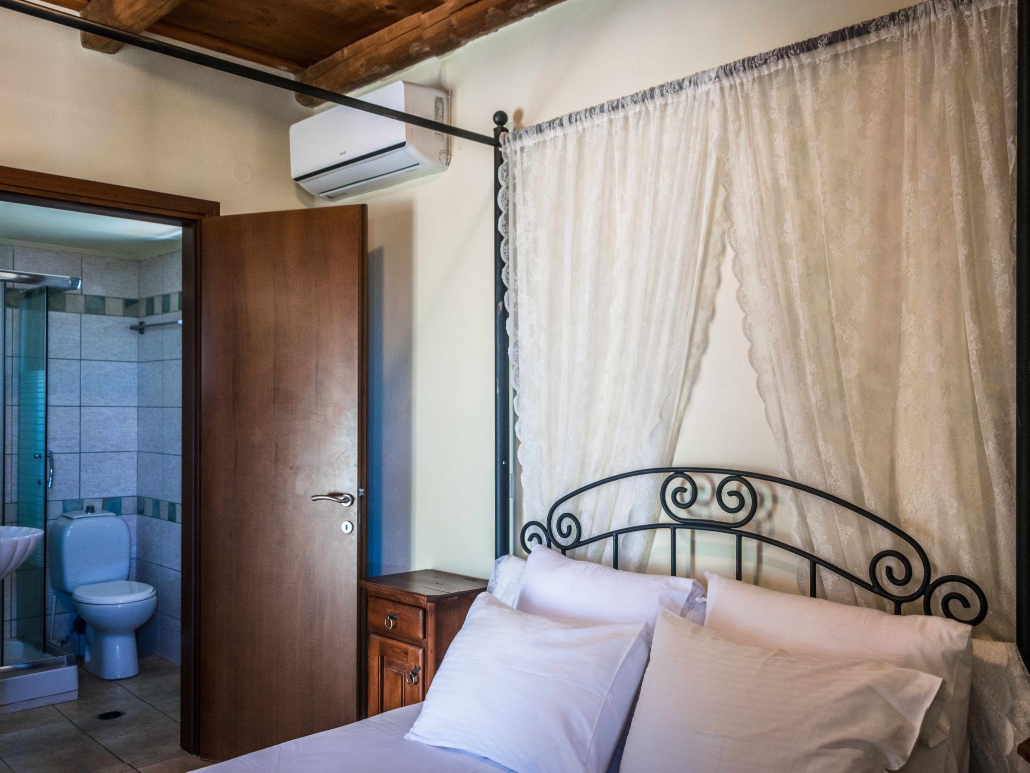 Niriides Villas_ Liagori_ 2-Schlafzimmer privater Pool-Binnen