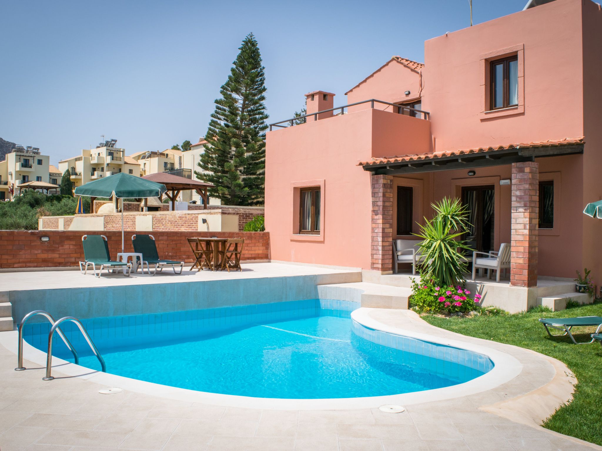 Niriides Villas_ Irida_ 2-Schlafzimmer privater Pool-Binnen