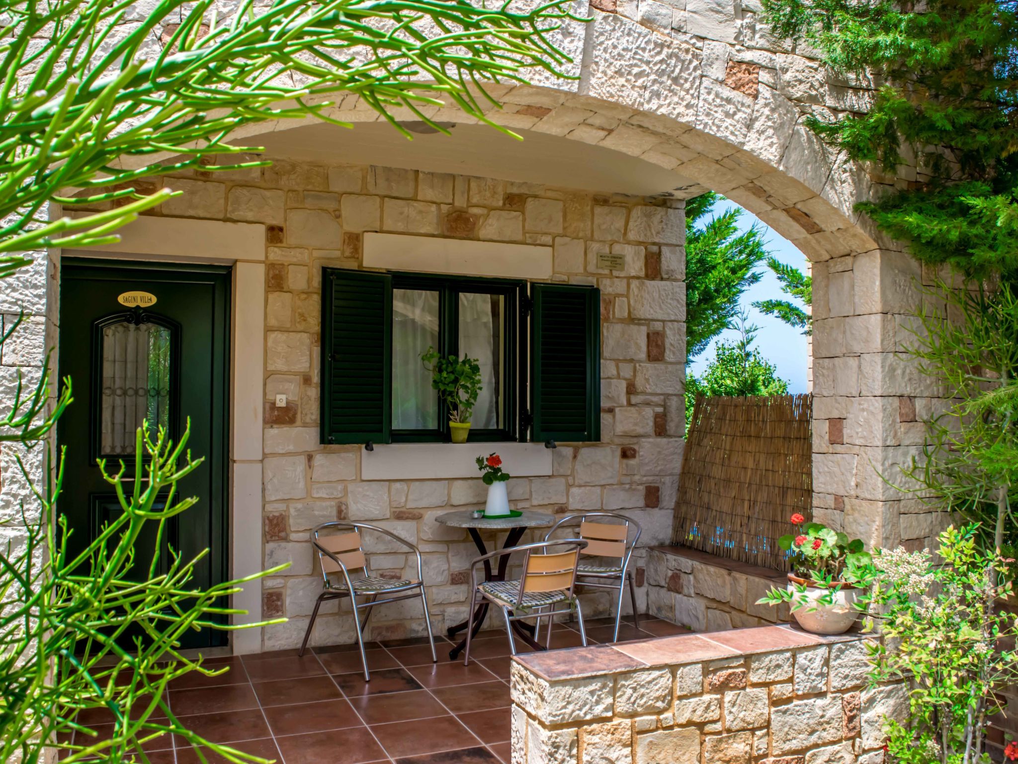 Niriides Villas_Sagini_ 3-Schlafzimmer privater Pool-Binnen