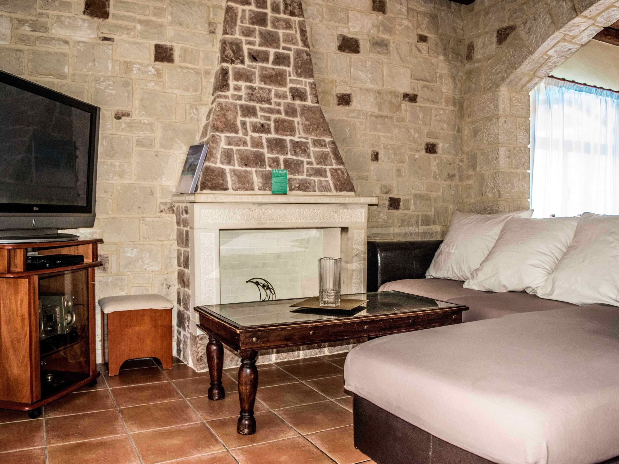 Niriides Villas_ Thetis_ 3-Schlafzimmer privater Pool-Binnen