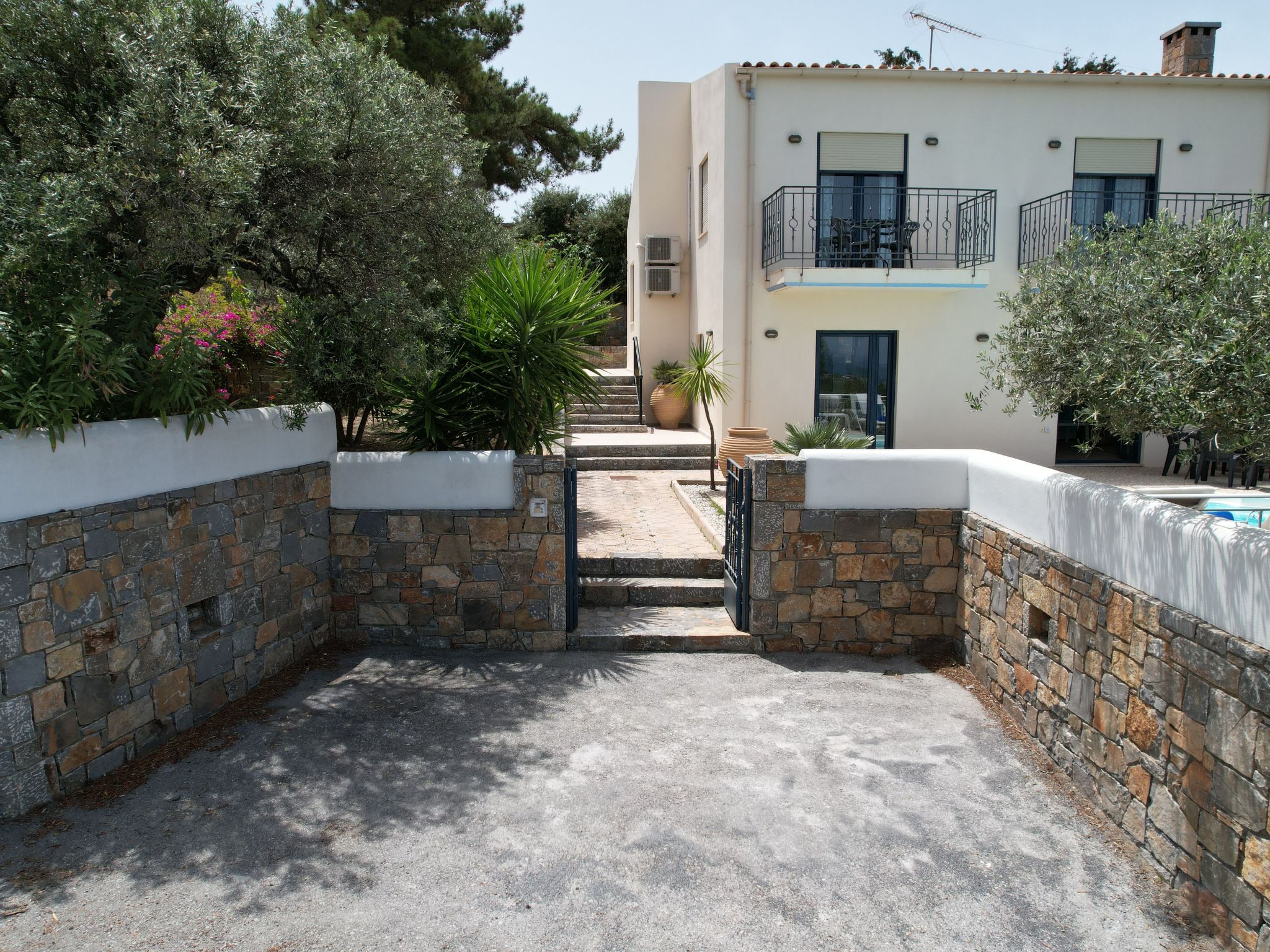 Nefeli Blue Villa in altem Olivenhain, Meerblick-Binnen