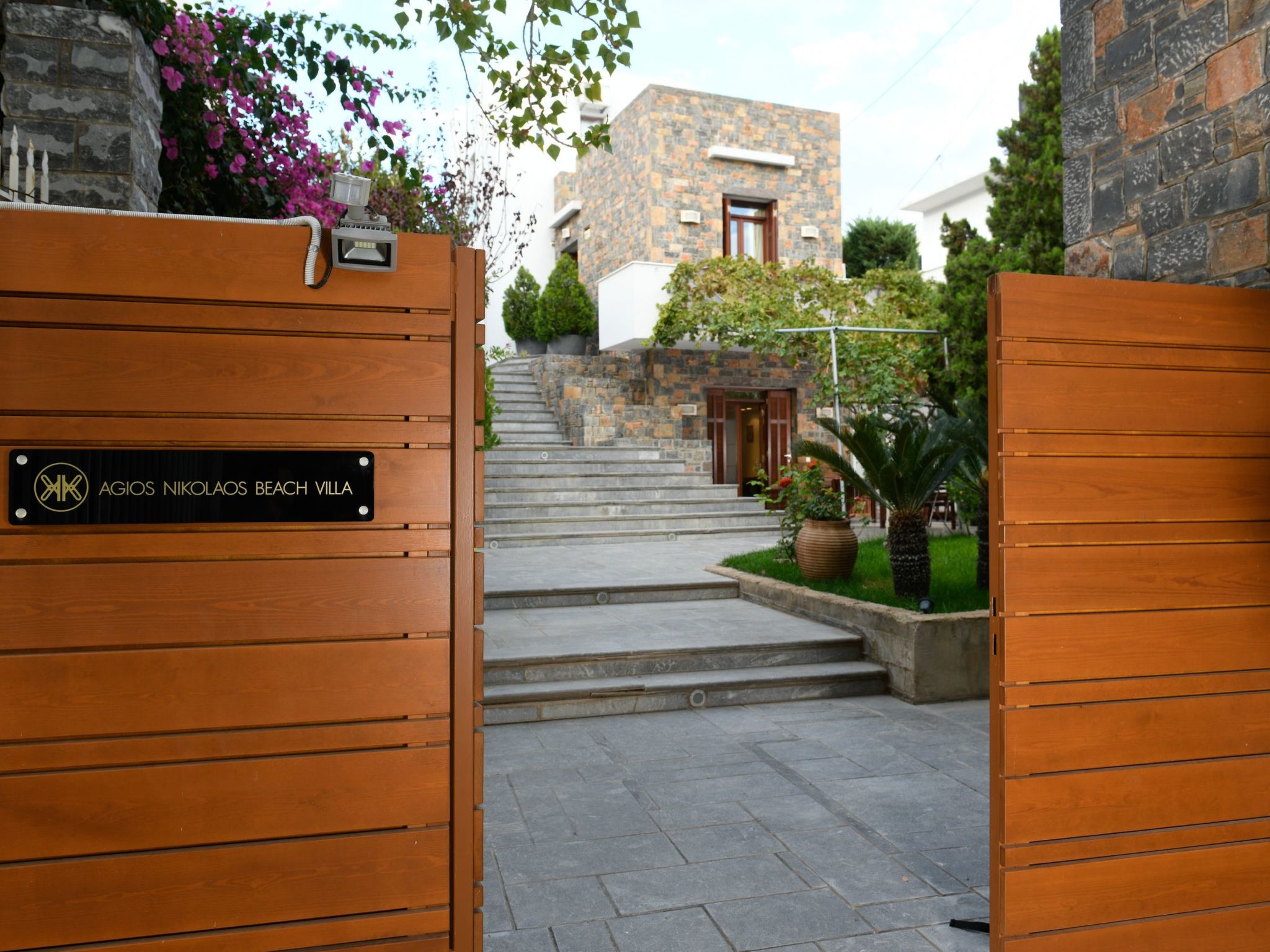 Agios Nikolaos Strand Villa-Image-tags.info