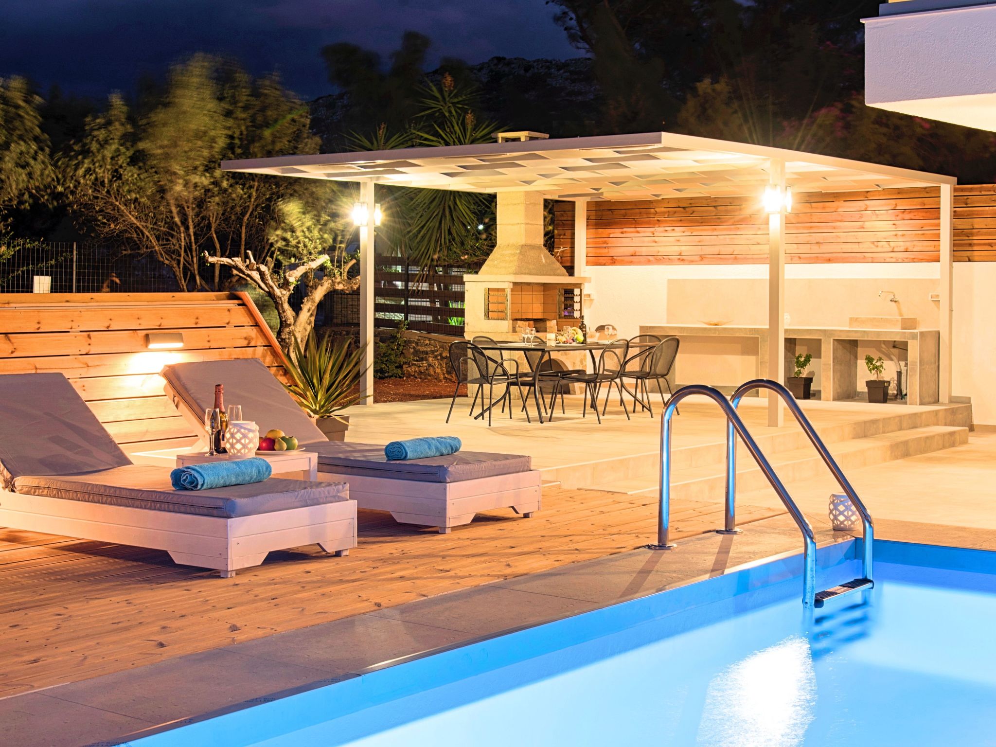 Etoile Villa Beheizter Pool-Image-tags.info