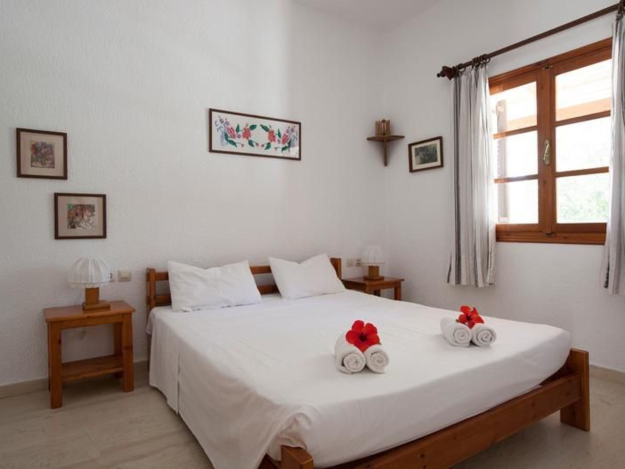 Wohnung mit Pool im Blumenparadies-Image-tags.info