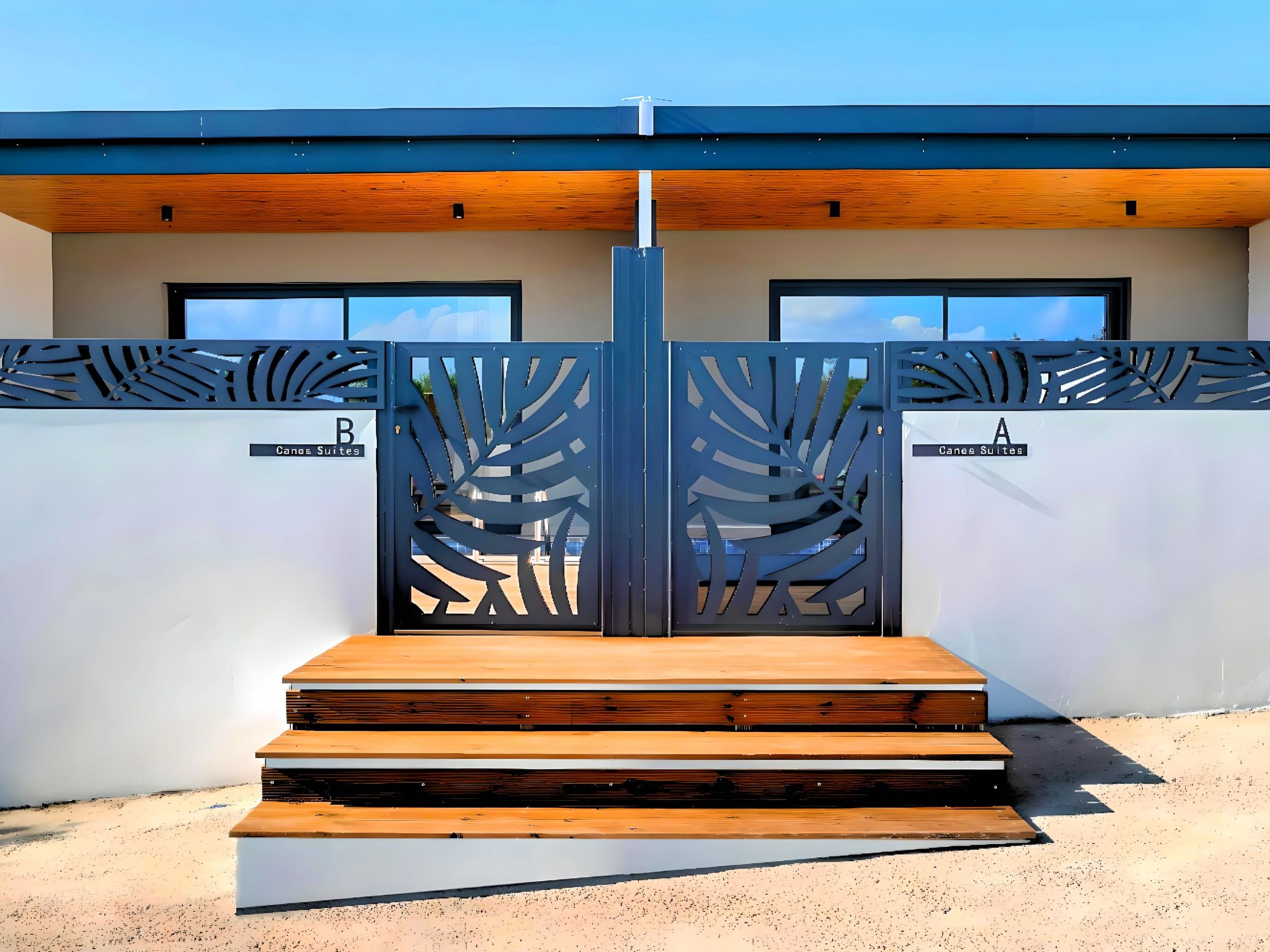 Canes Maxima Suite Privater Pool-Binnen