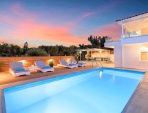 Etoile Villa: Elegantie aan de Kretenzische kust met privézwembad - thumbnail 2