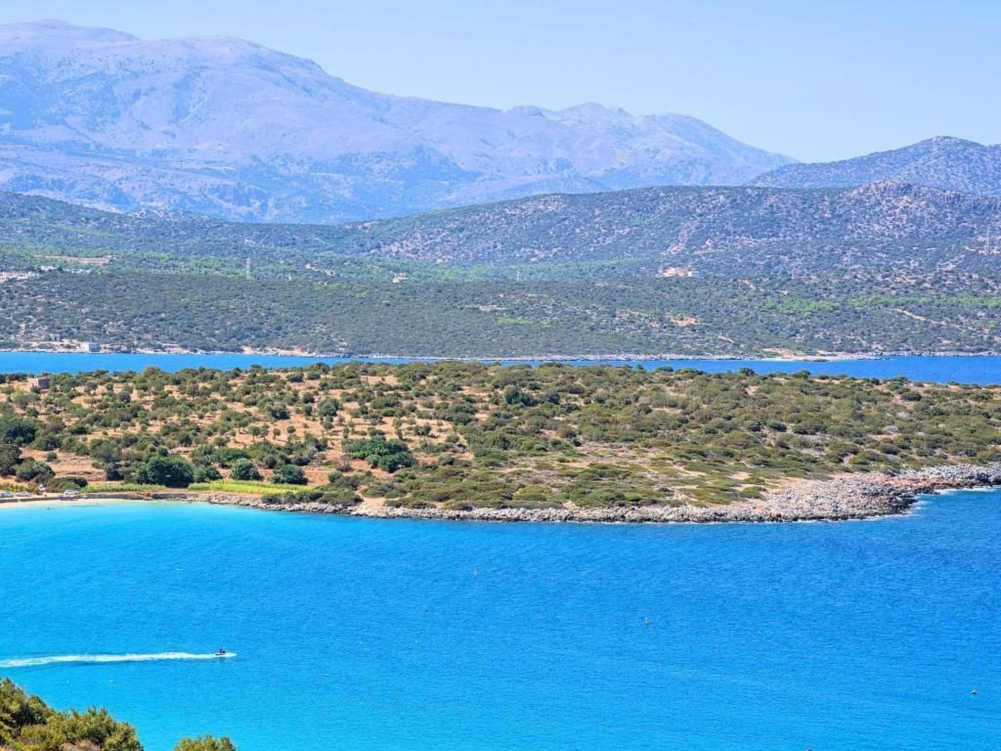 Villa "Etoile Villa" mit Blick auf das Wasser-Image-tags.info