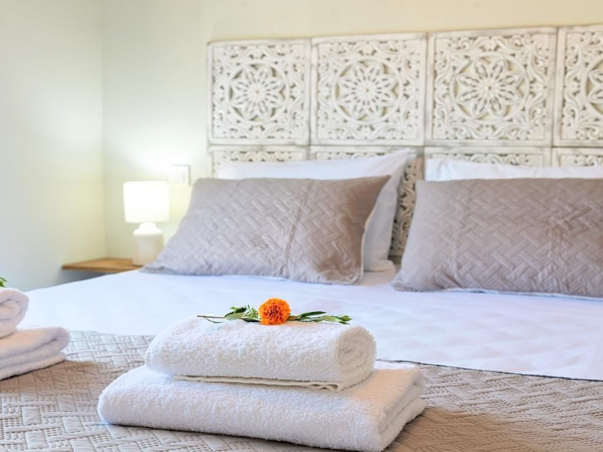 Villa "Etoile Villa" mit Blick auf das Wasser-Image-tags.info