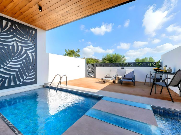 Bergzicht en privézwembad in Agios Nikolaos: Canes Suites in Agios Nikolaos
