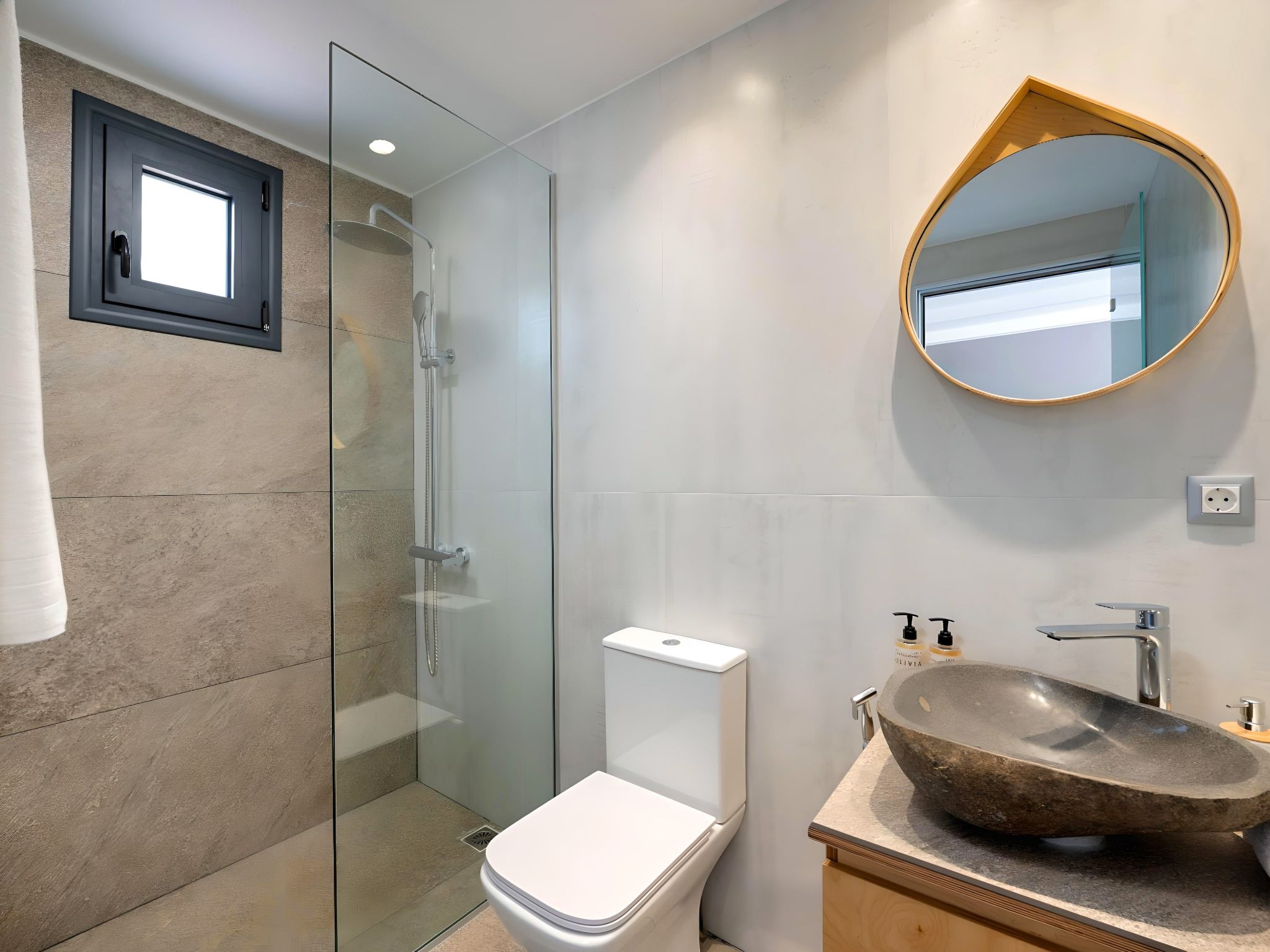 Canes Suites Privater Pool-Dedans