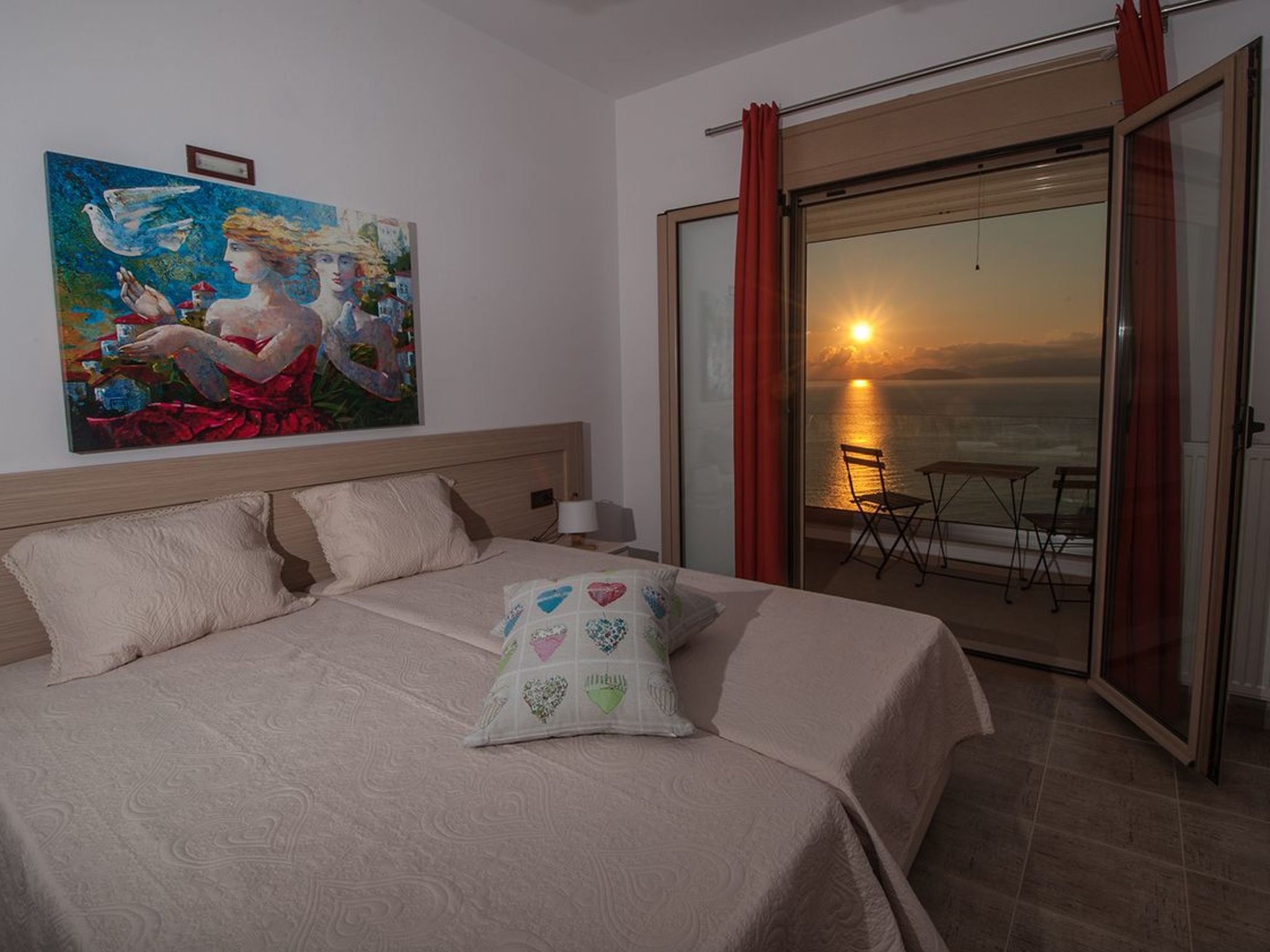 Brandneue, schicke und luxuriöse Wohnung