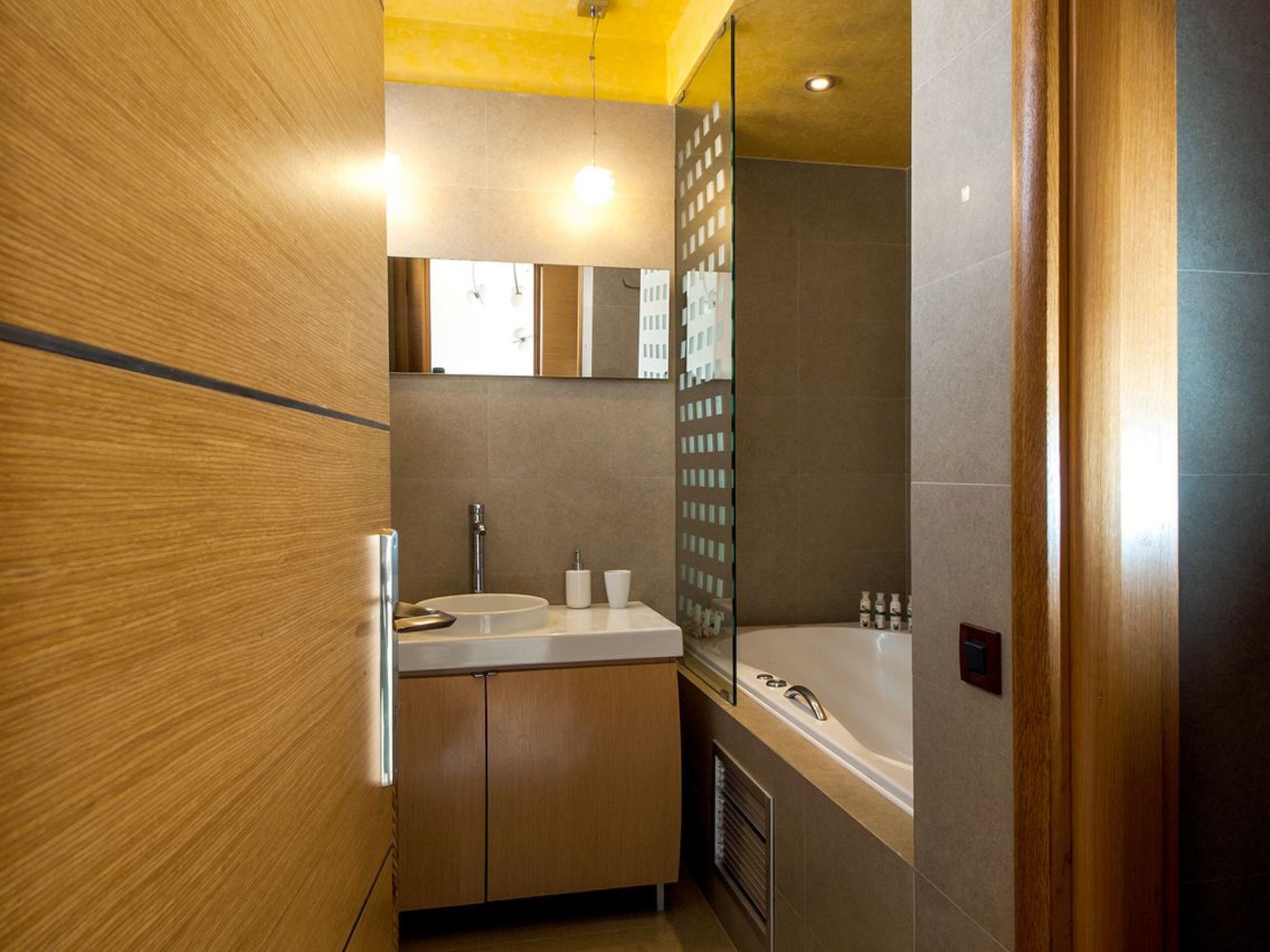 Brandneue, schicke und luxuriöse Wohnung-Image-tags.info