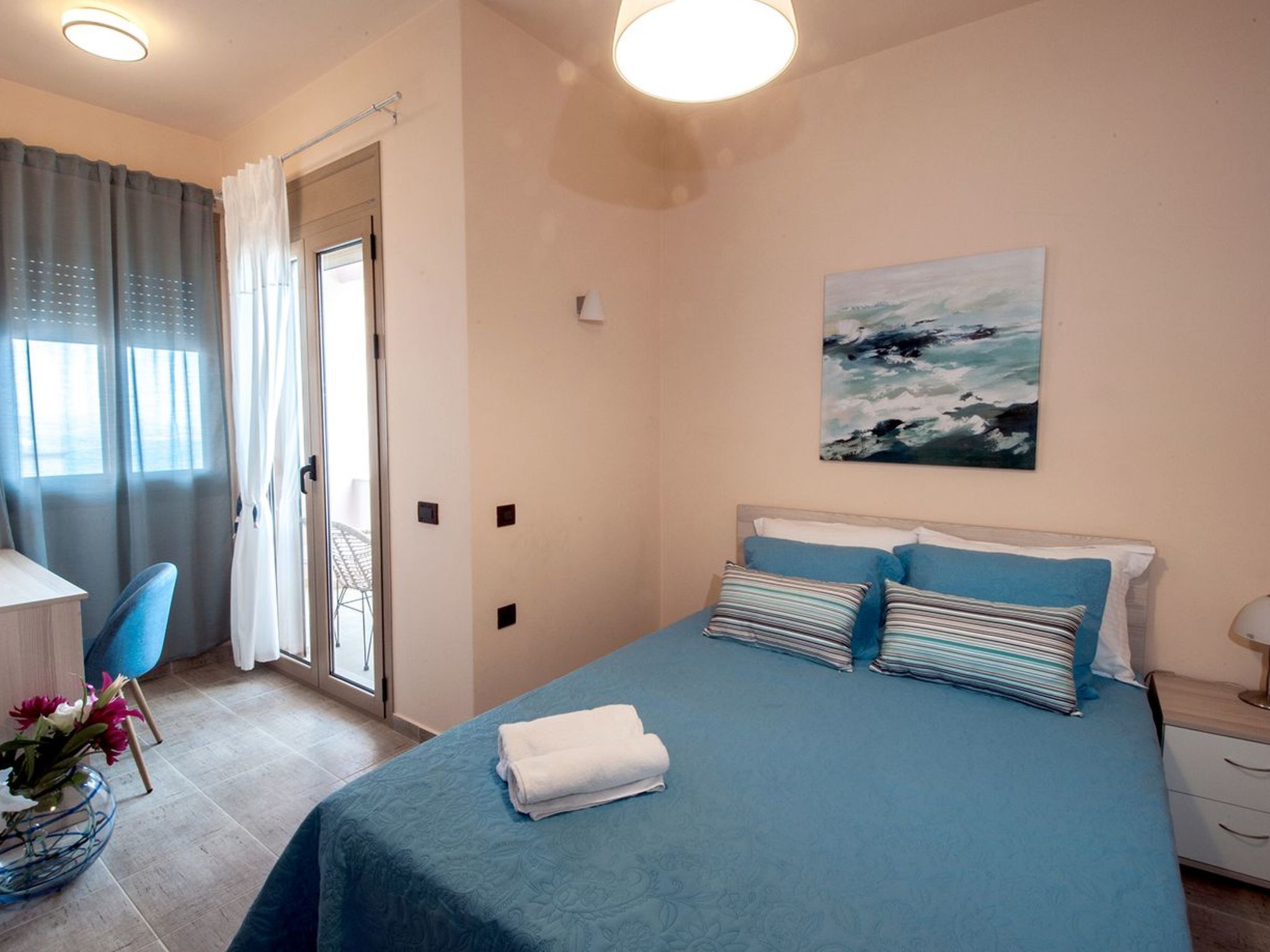 Brandneue, schicke und luxuriöse Wohnung-Drinnen