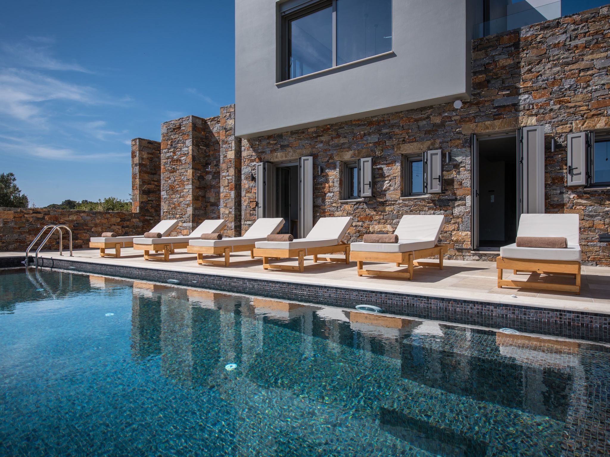 Haus in Agios Nikolaos mit außergewöhnlicher Aussicht-Binnen