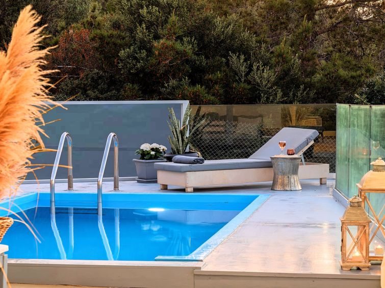8-persoons vakantiehuis met verwarmd privézwembad in Agios Nikolaos in Agios Nikolaos