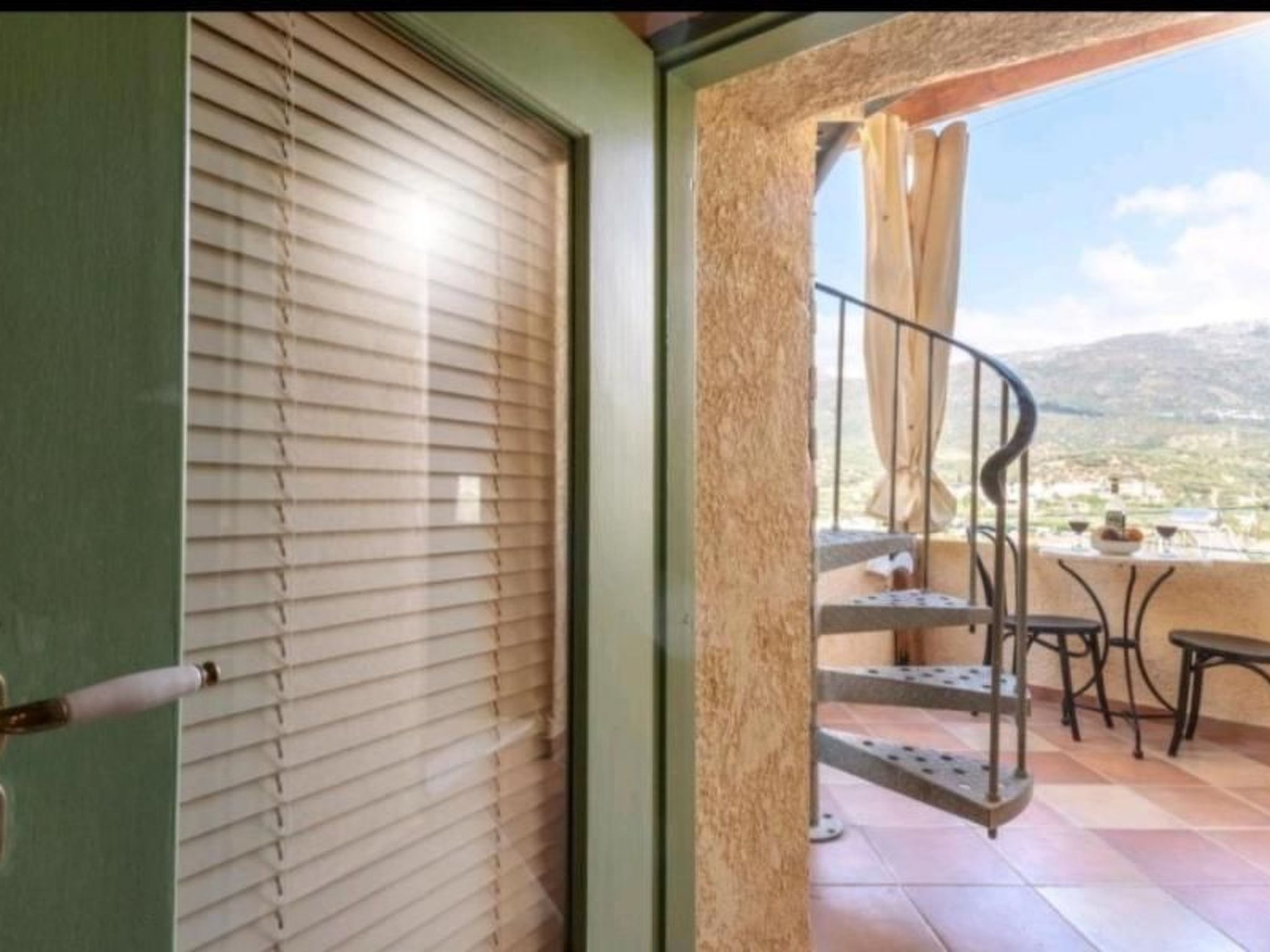 Mit Blick auf das Wasser-Binnen