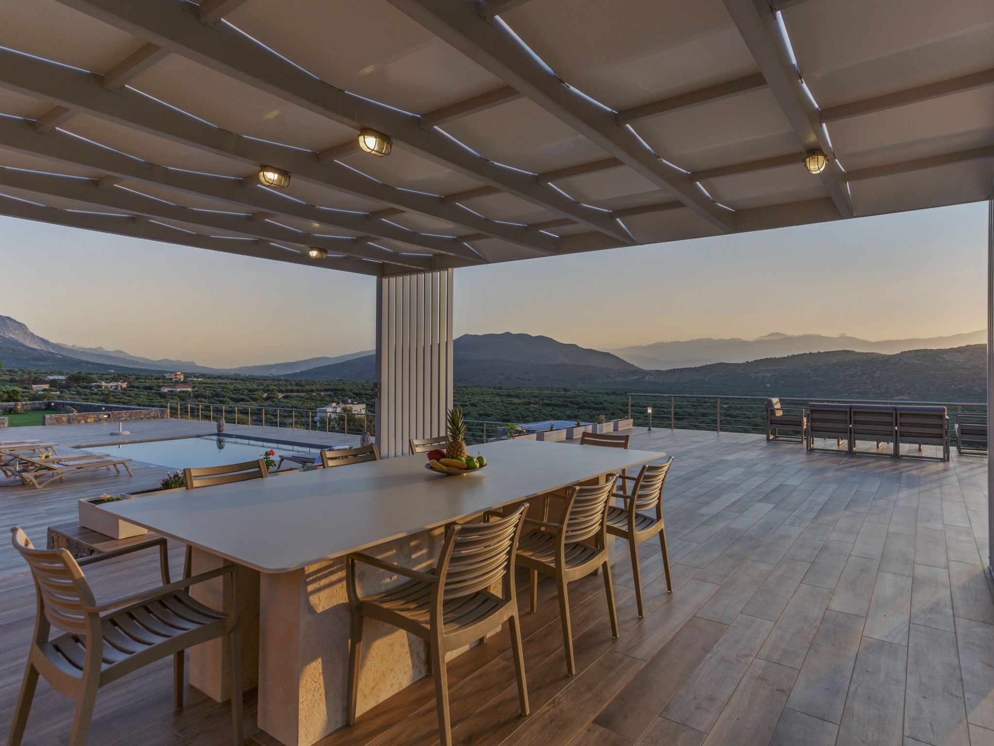 Villa mit Grillplatz und privatem beheiztem Pool-Dehors