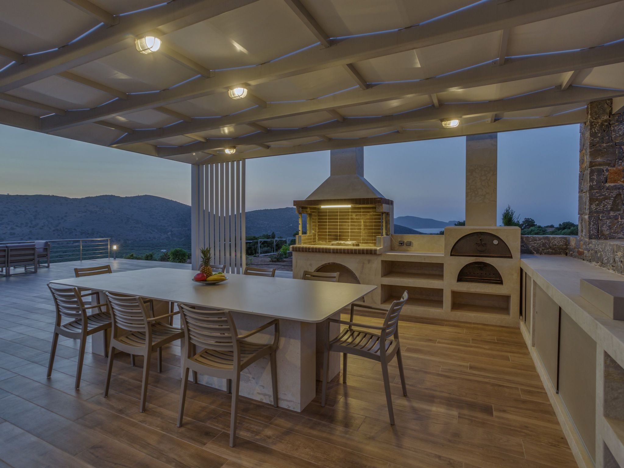 Villa mit Grillplatz und privatem beheiztem Pool-Dehors