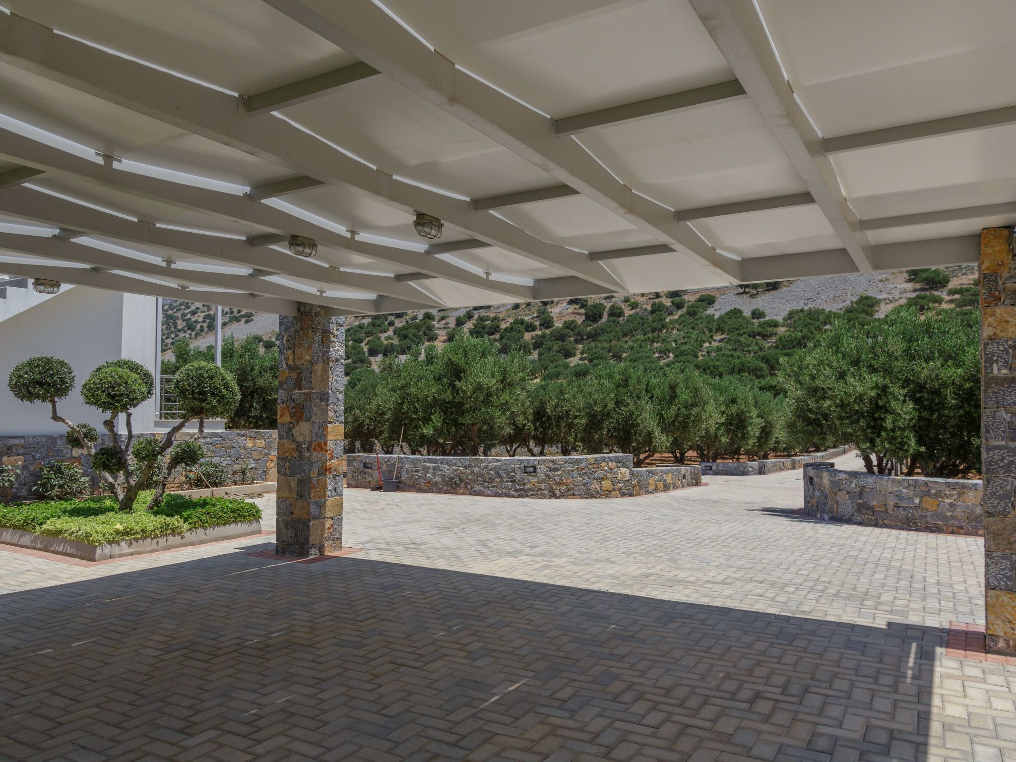 Villa mit Grillplatz und privatem beheiztem Pool-Dehors