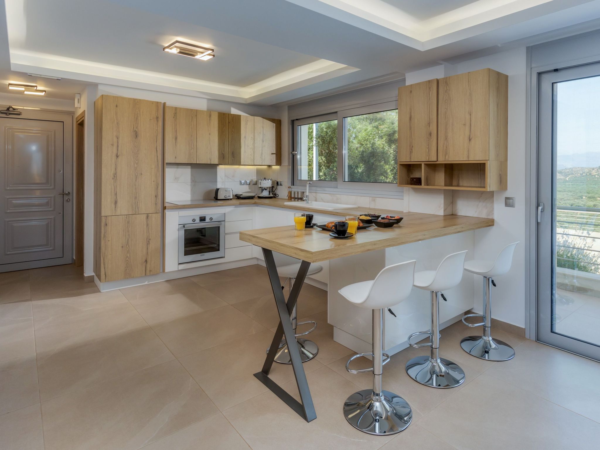 Villa mit Grillplatz und privatem beheiztem Pool-Dedans