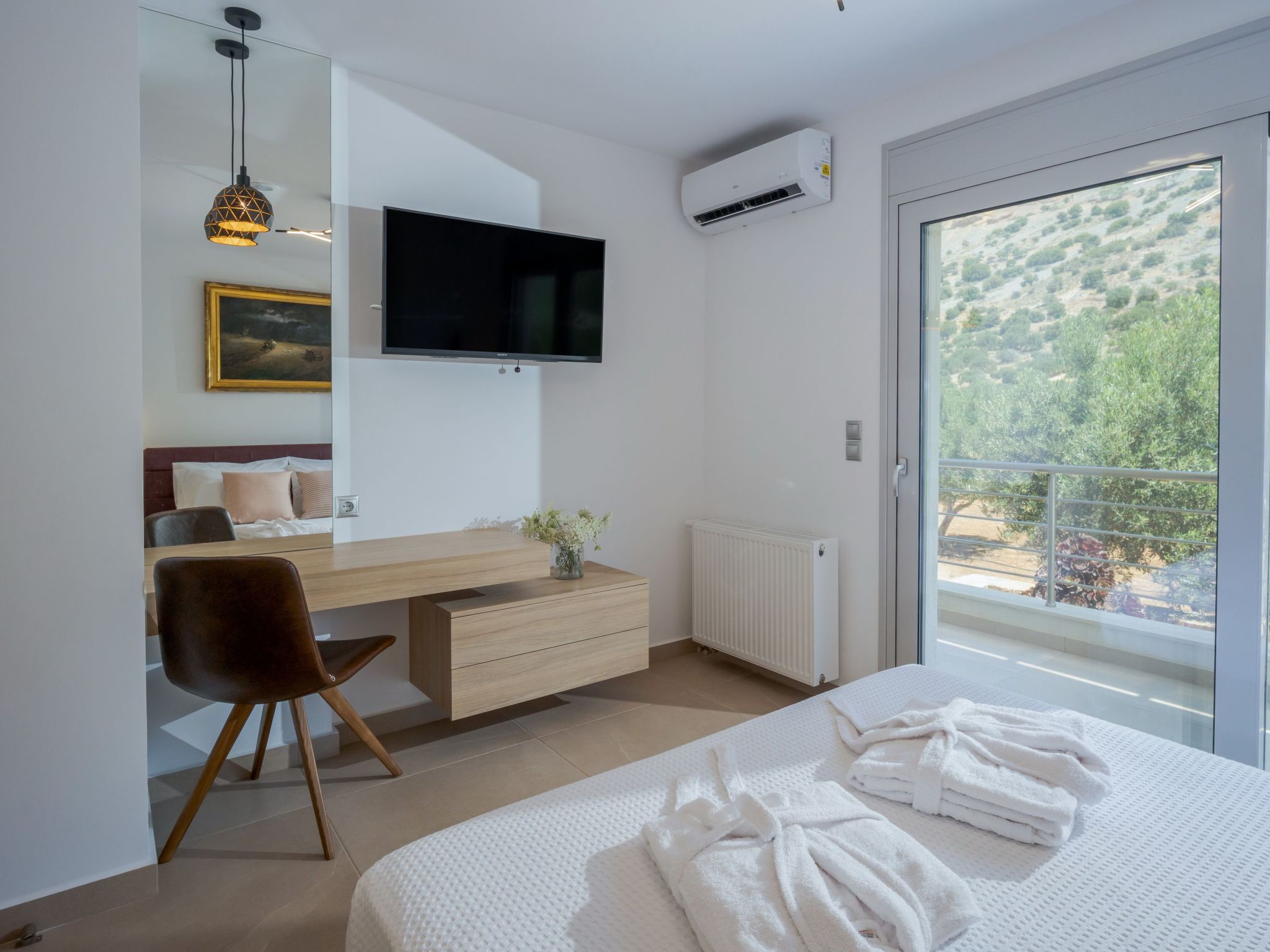 Villa mit Grillplatz und privatem beheiztem Pool-Dedans