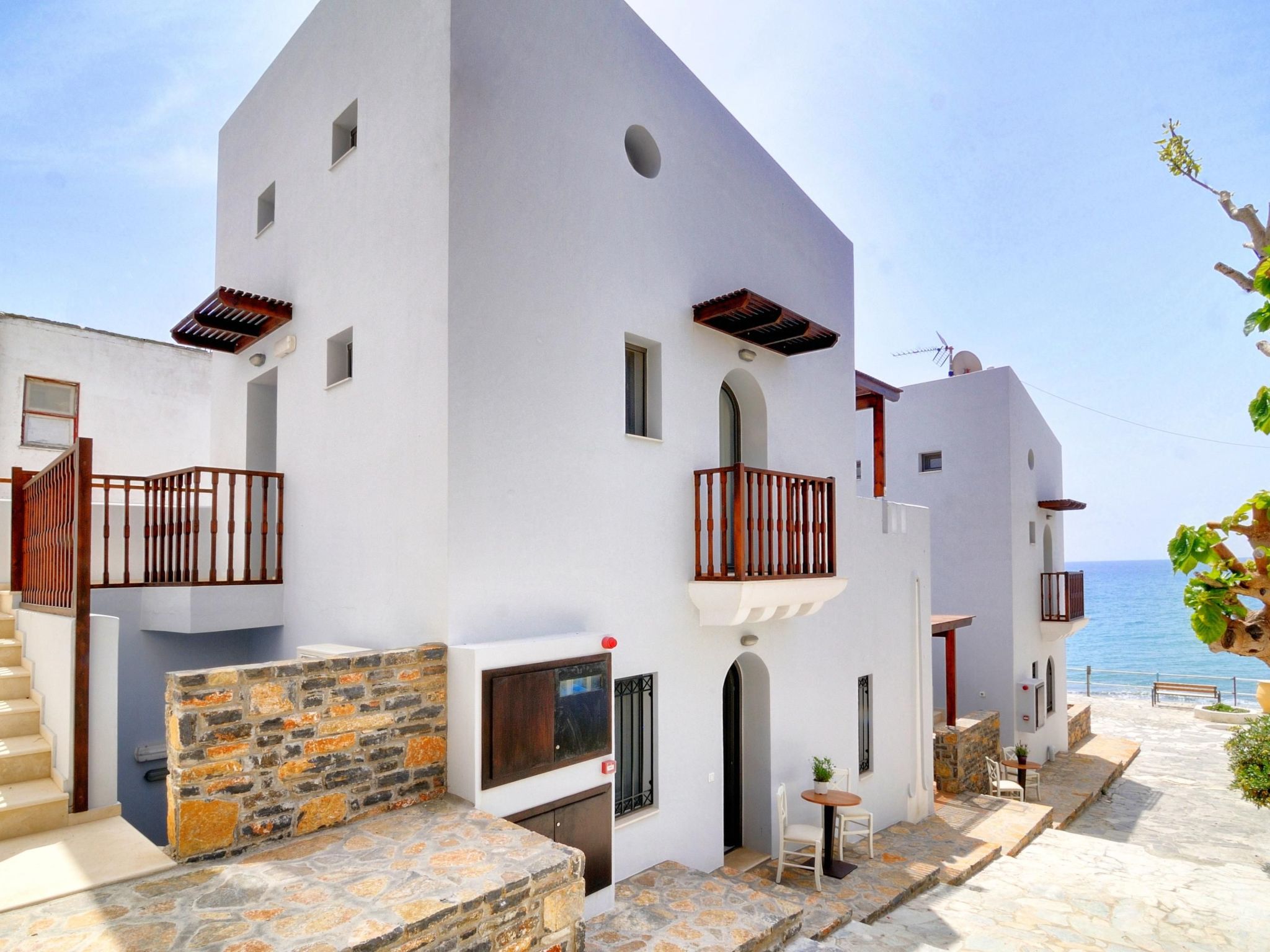 Atelier Myrtos Mare-Image-tags.info