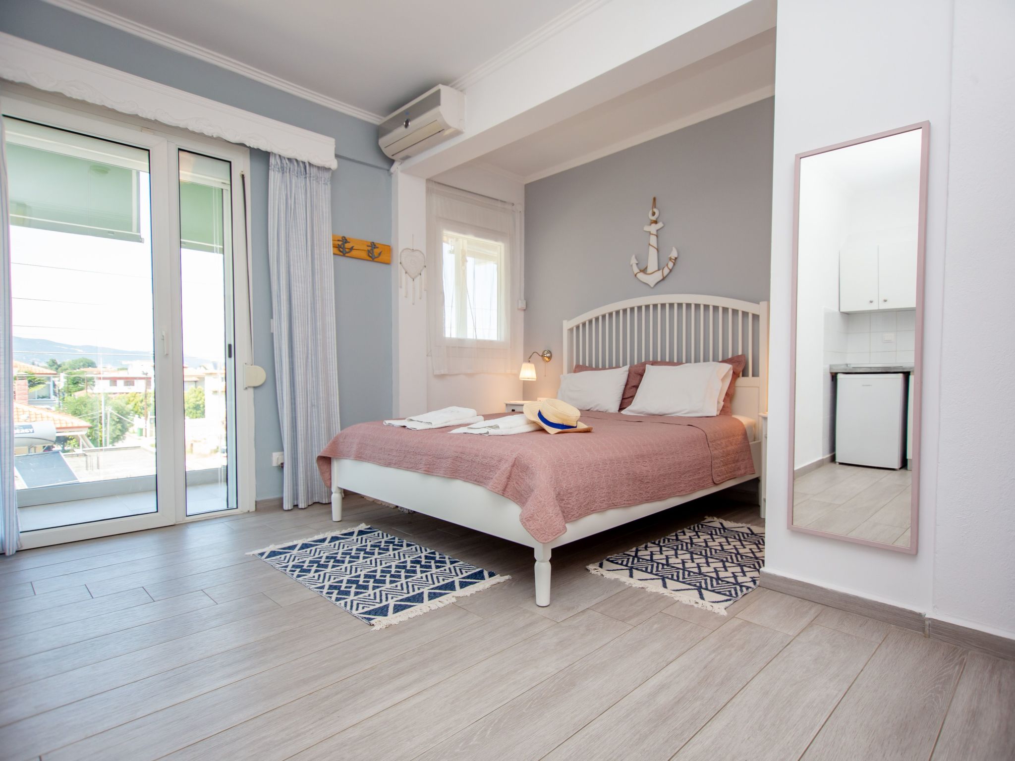 Studio-Appartement mit Balkon