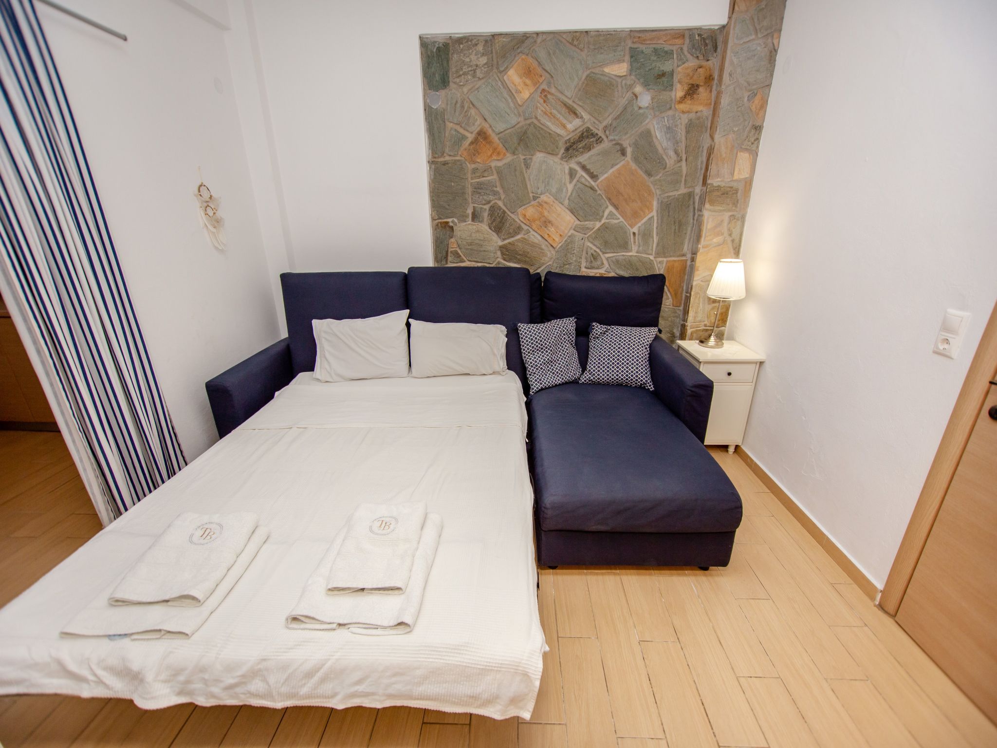 Appartement mit Terrasse-Image-tags.info