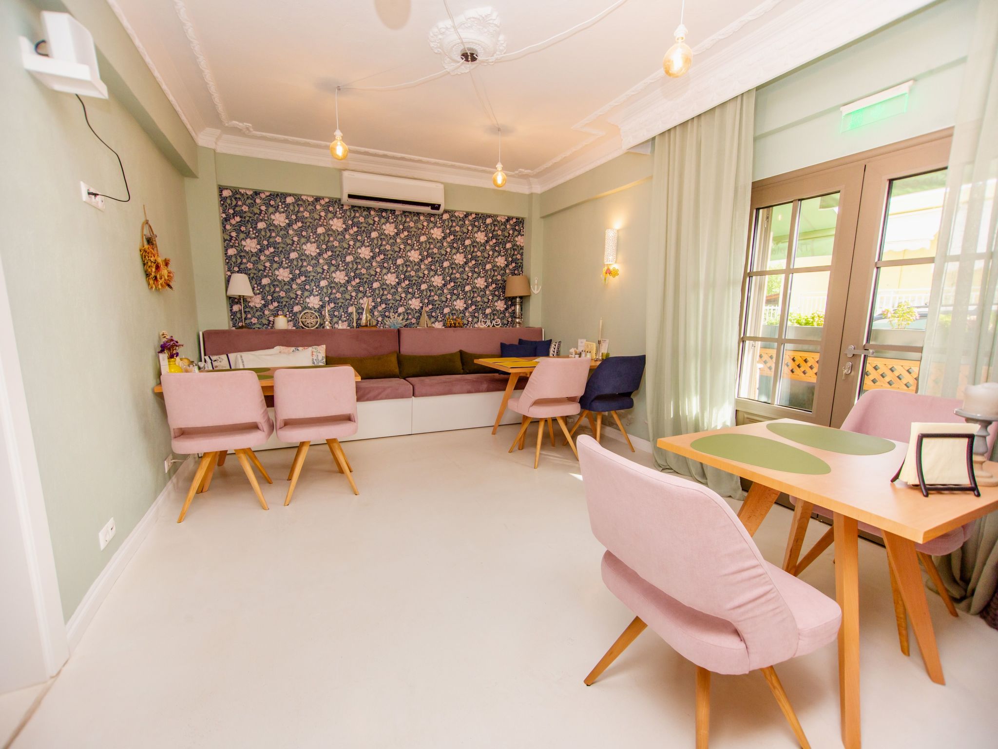 Appartement mit Terrasse-Image-tags.info