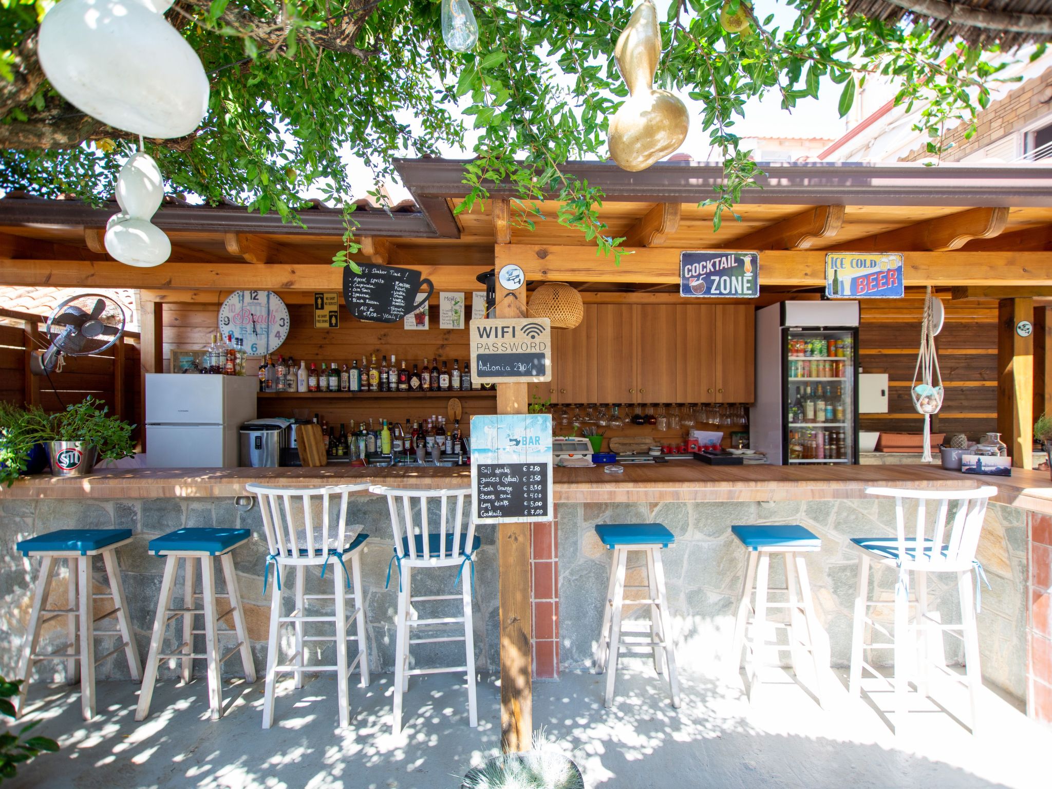 Appartement mit Terrasse-Image-tags.info