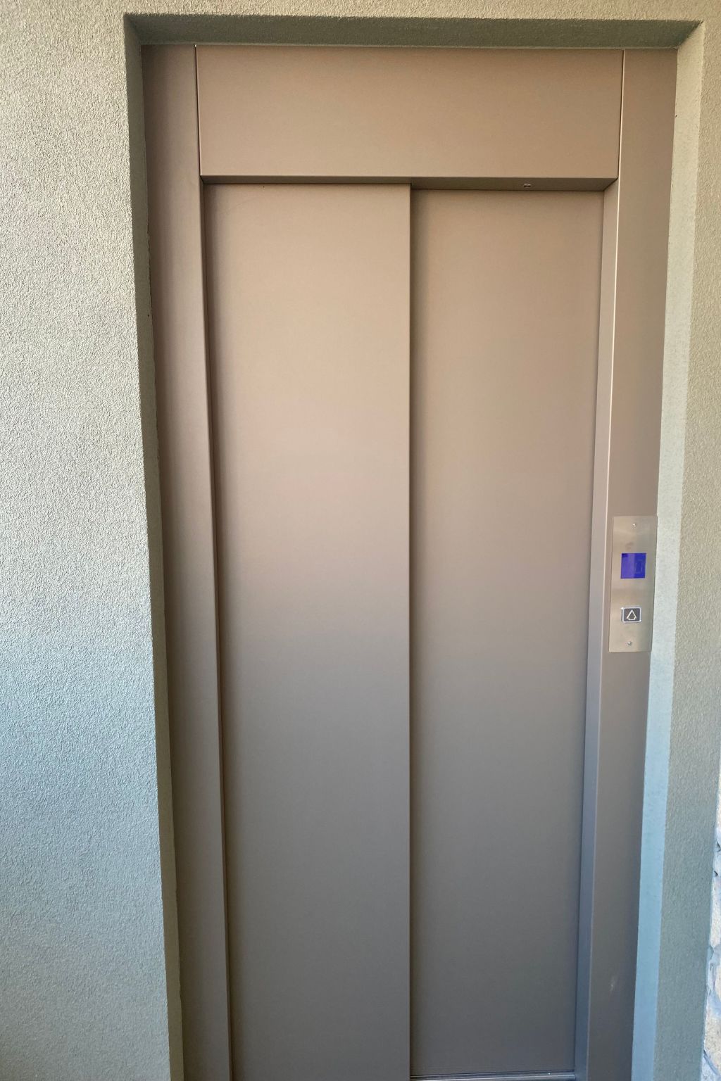 Appartement mit Terrasse-Binnen