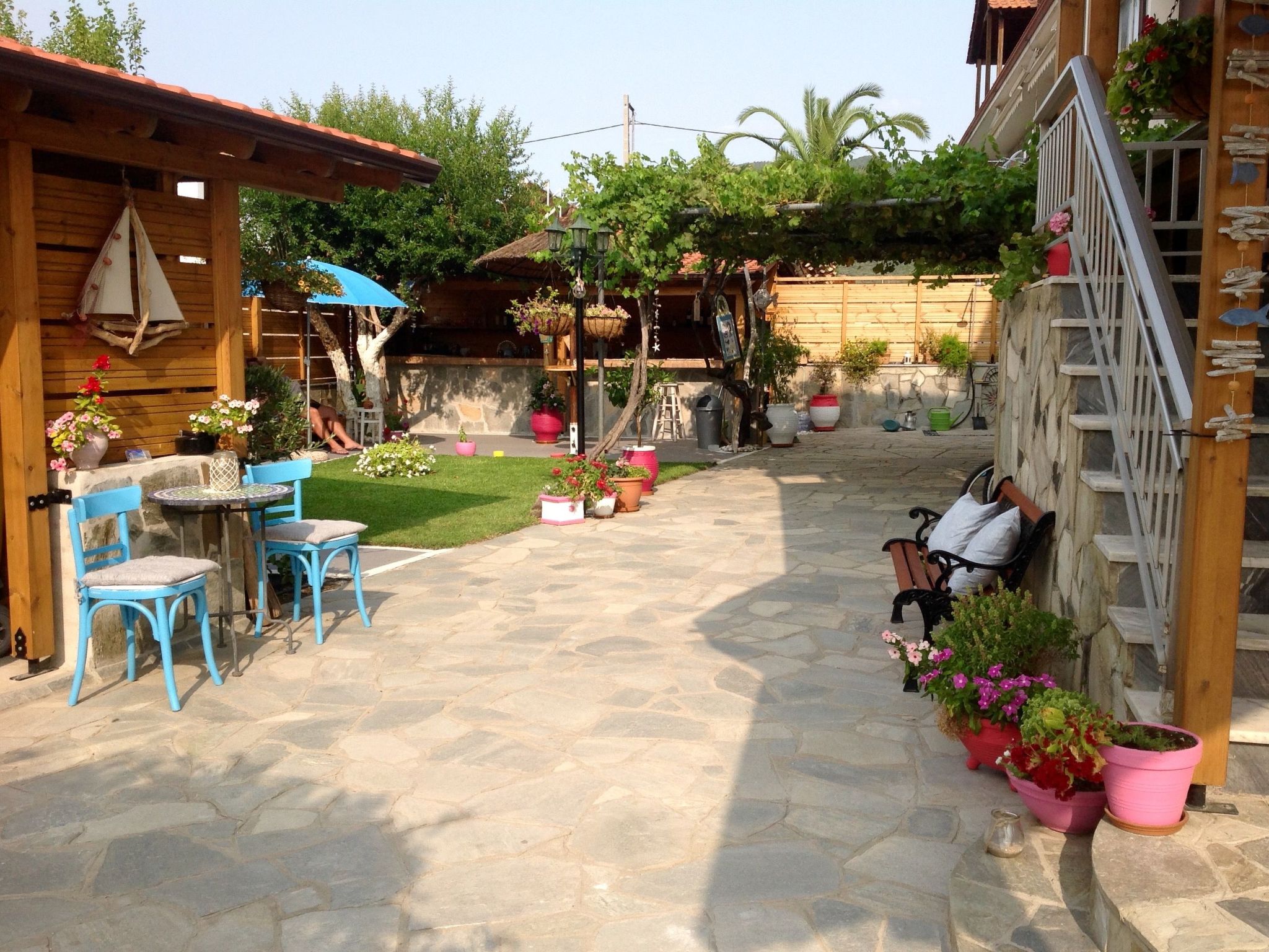 Appartement mit Terrasse-Image-tags.info