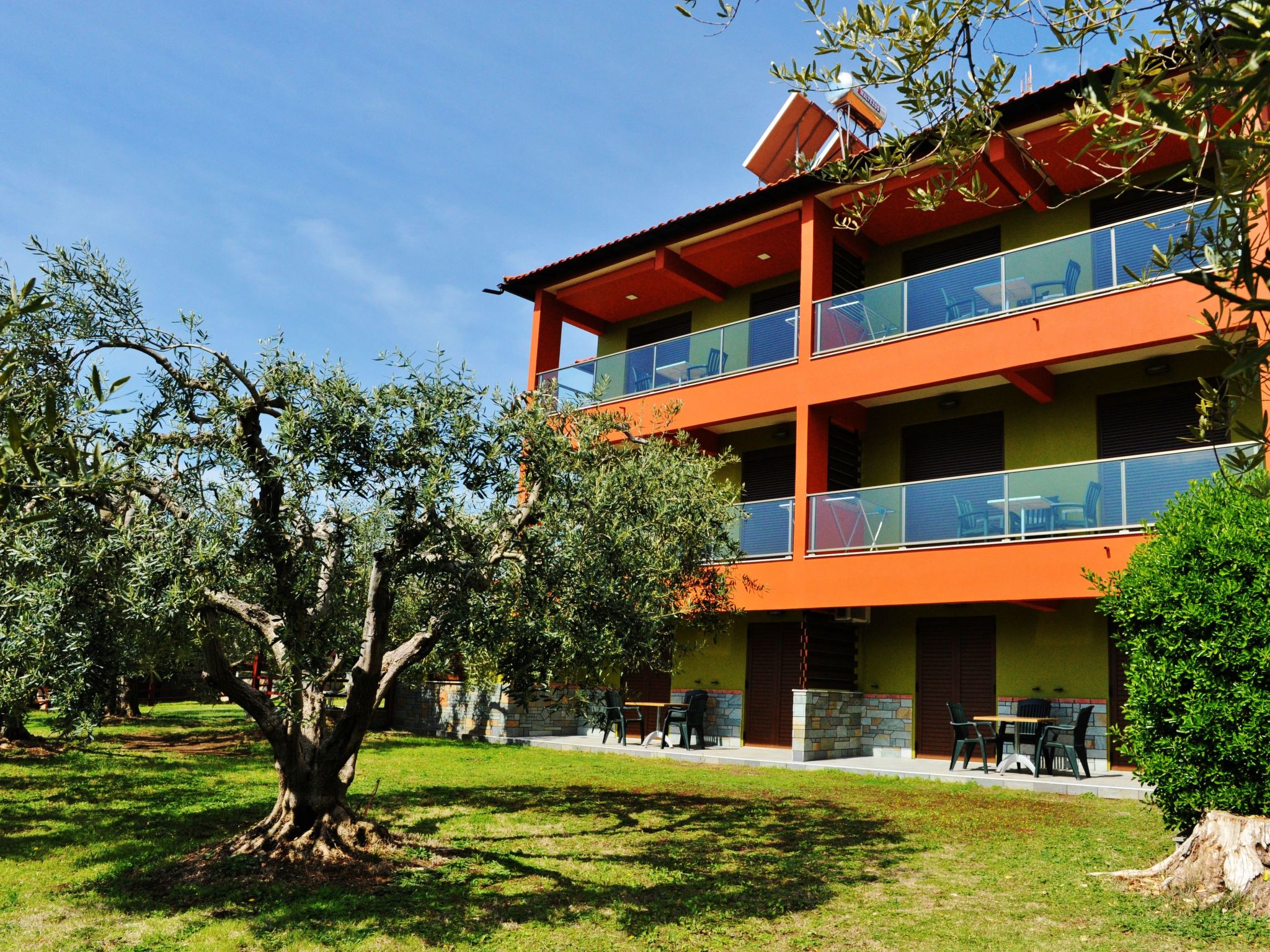 Elegantes Apartment im Erdgeschoss mit Gartenblick-Binnen