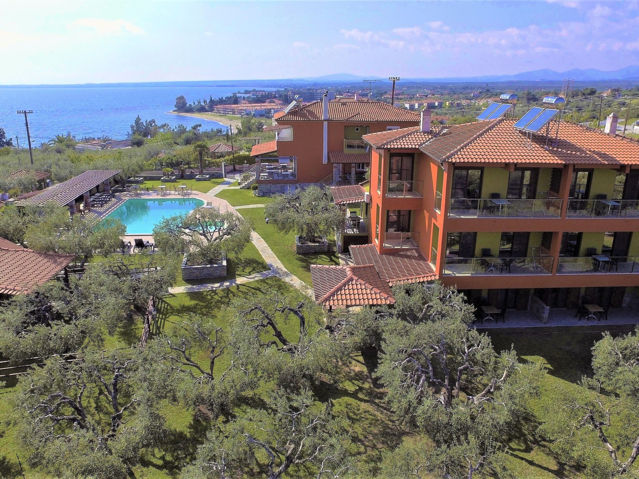 Elegantes Apartment im Erdgeschoss mit Gartenblick-Binnen