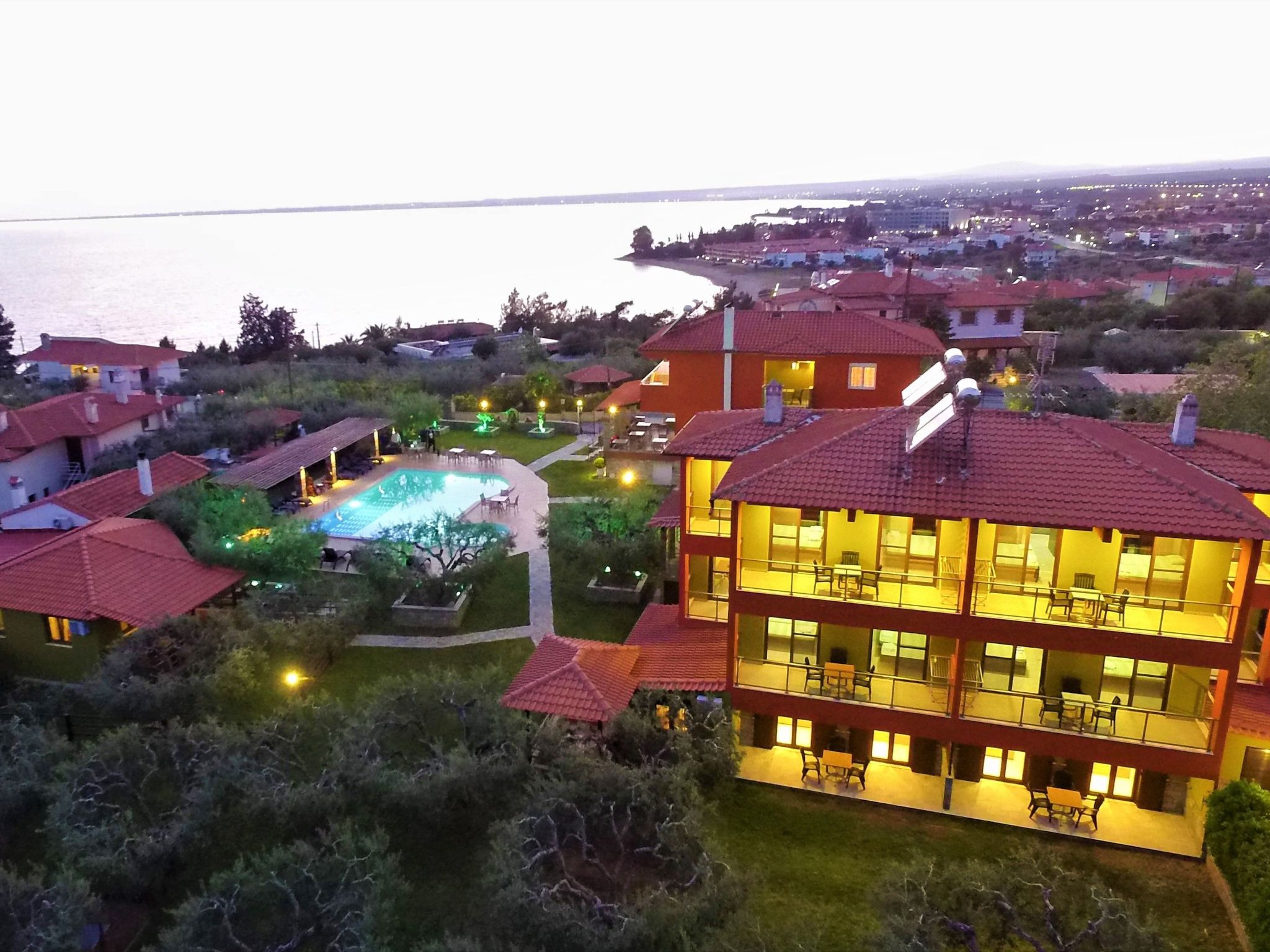 Elegantes Apartment im Erdgeschoss mit Gartenblick-Binnen