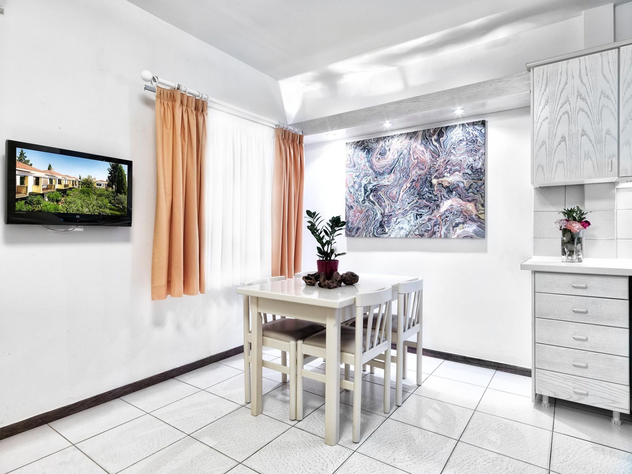 Elia Apartments Afytos- Ferienwohnung mit Terrasse-Image-tags.info