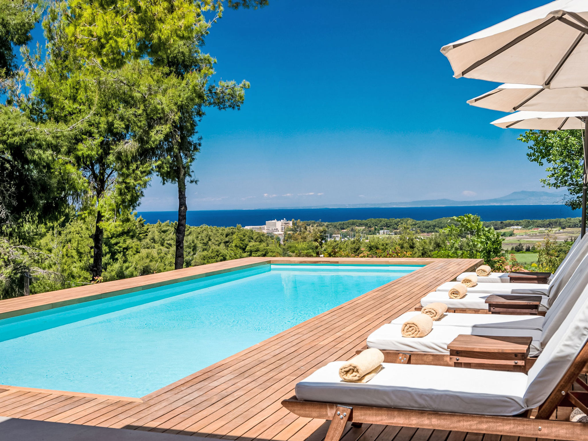 Luxusvilla mit Meerblick und privatem beheiztem Pool und Whirlpool für bis zu 1 - Buiten