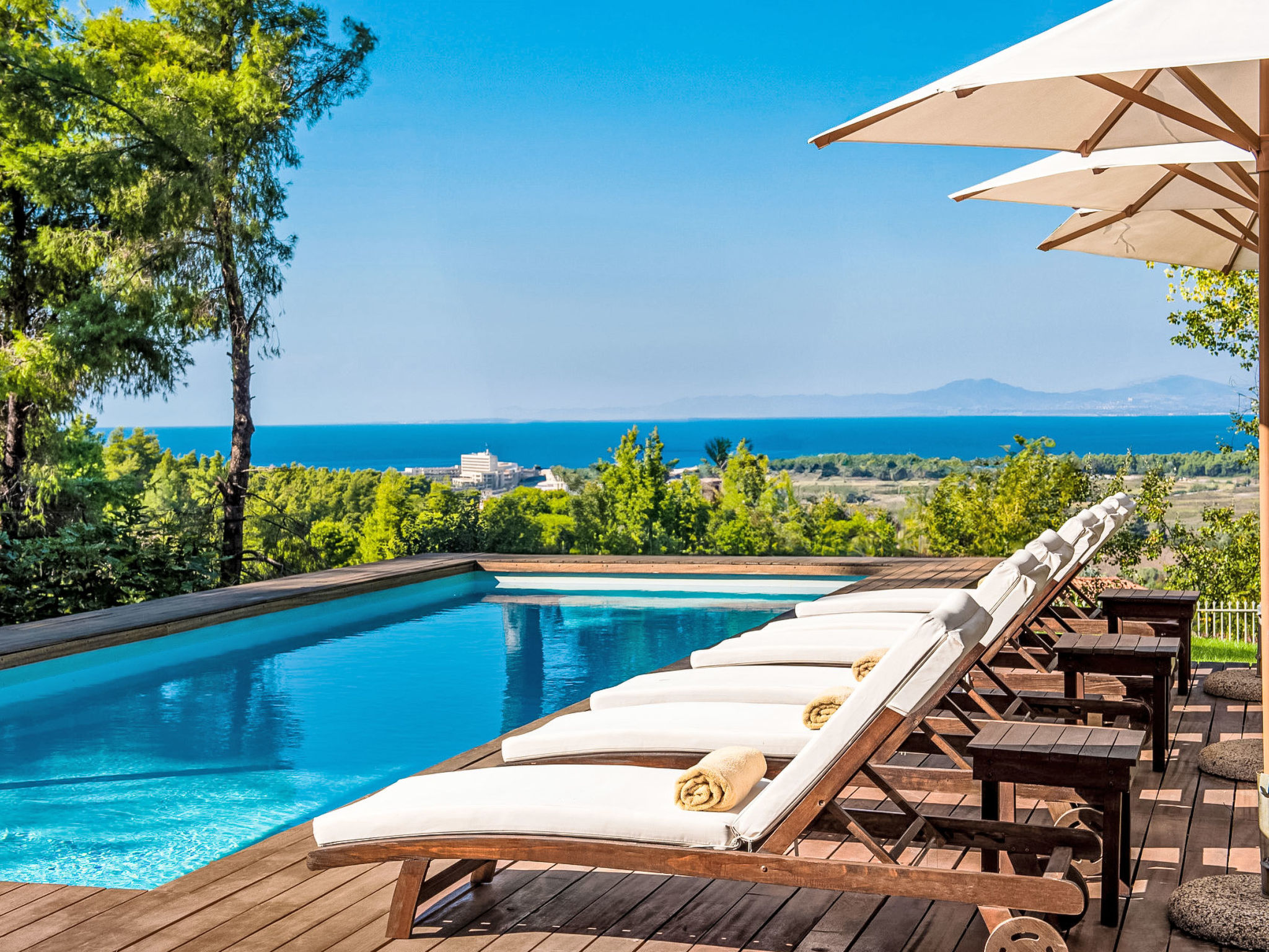Luxusvilla mit Meerblick und privatem beheiztem Pool und Whirlpool für bis zu 1