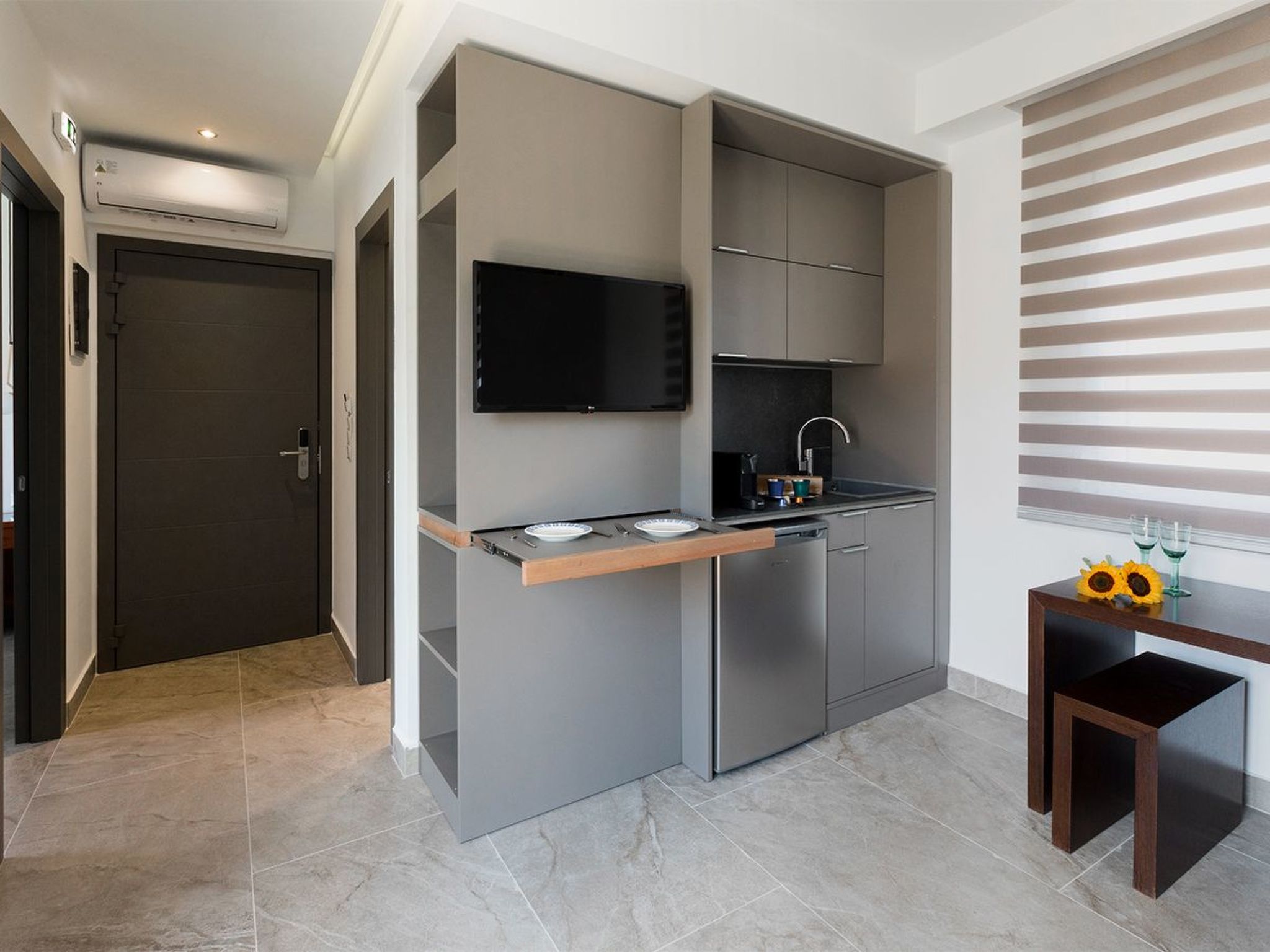 Appartement in Pallini mit Eigenem Balkon-Inside